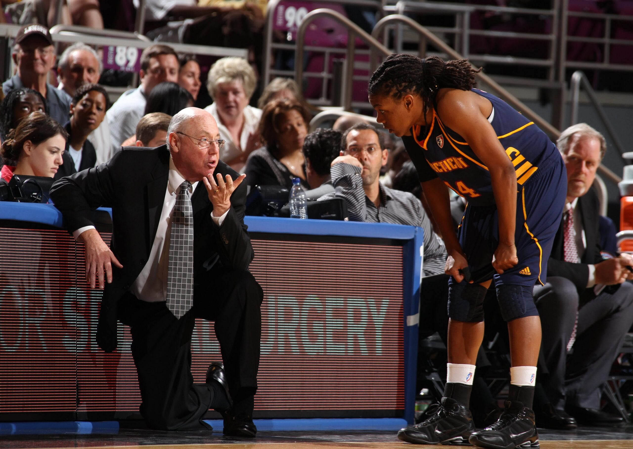 Connecticut Sun v New York Liberty