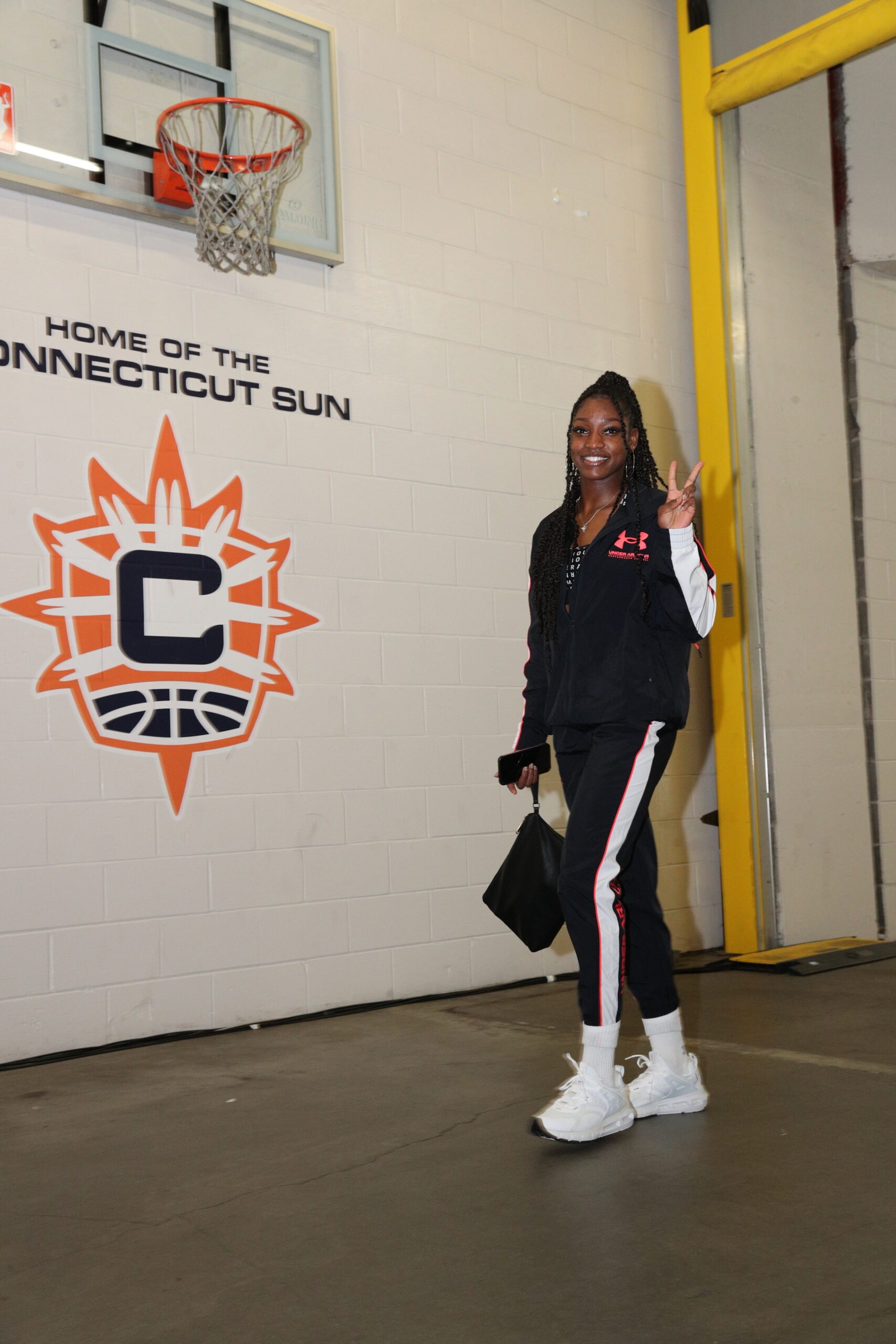 Phoenix Mercury v Connecticut Sun