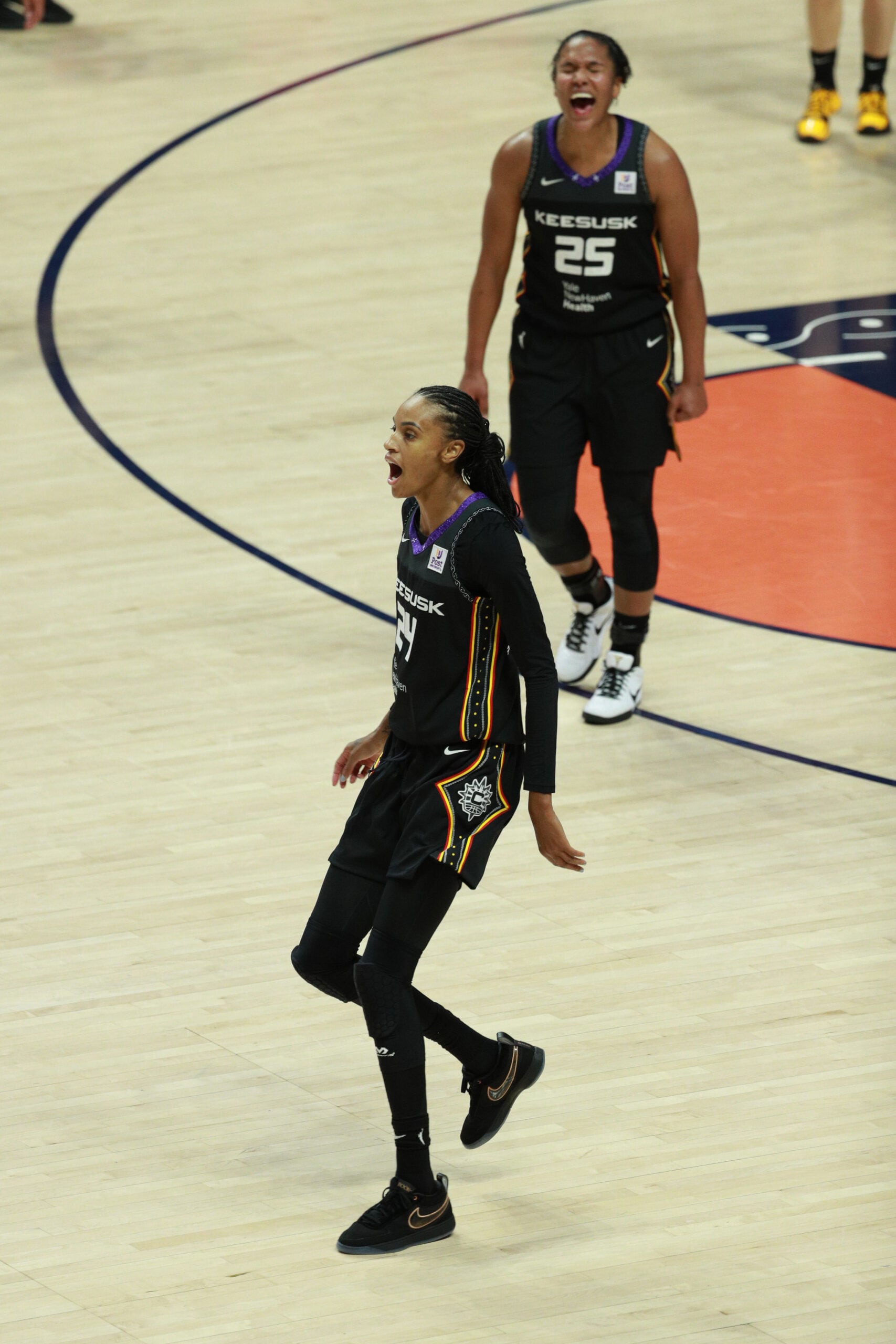 Indiana Fever v Connecticut Sun