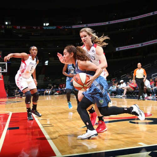 Lynx guard Jennifer O'Neill struggled to find her shot against the Mystics, shooting only 2-of-6 from the field.