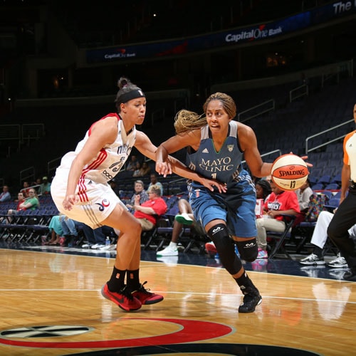 Lynx forward Shae Kelley had a rather quiet debut playing just 11 minutes, scoring two points and grabbing one rebound.