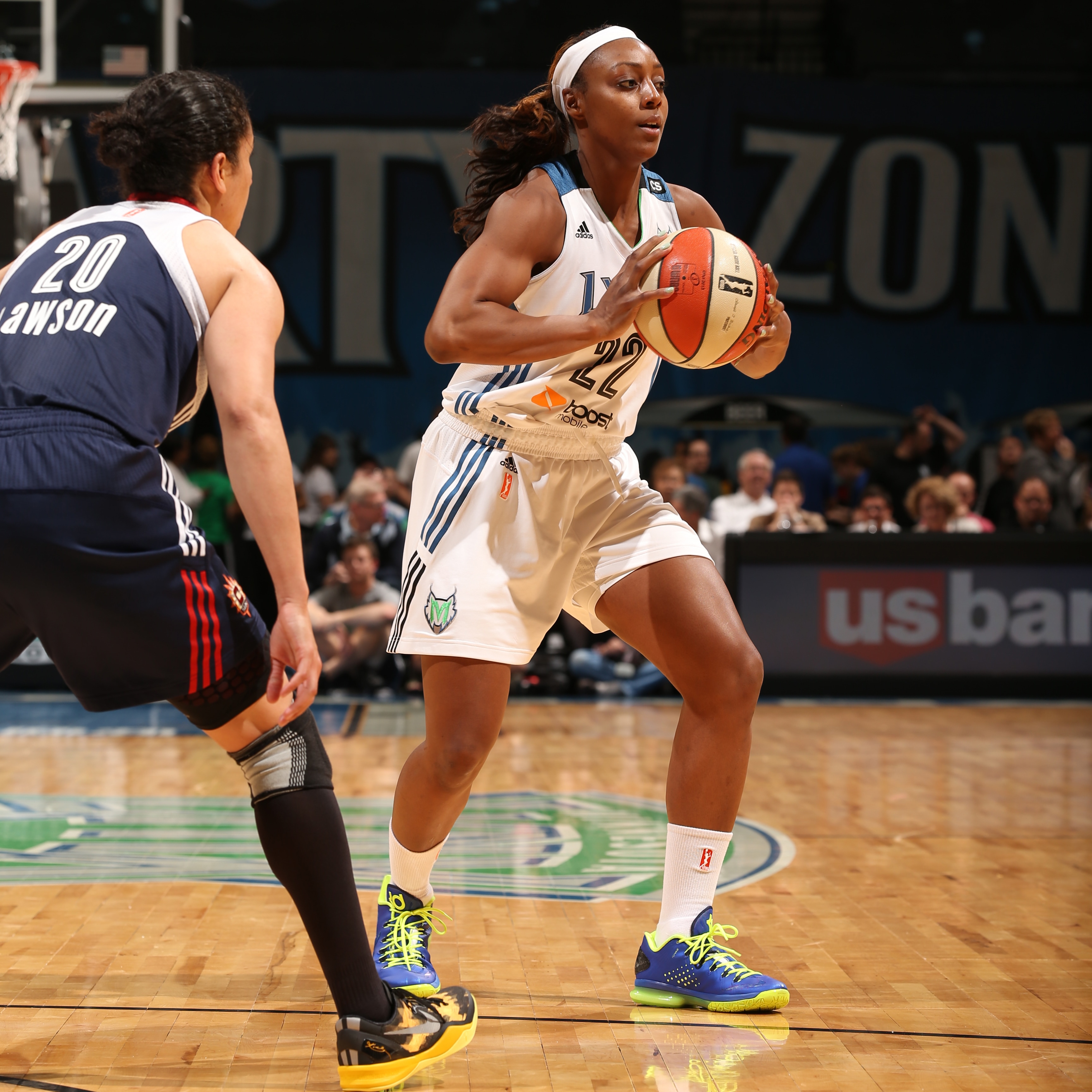 2013's Home-Opener: Lynx forward Monica Wright had a solid night off the bench scoring nine points while adding six rebounds, five assists and two steals in the win.