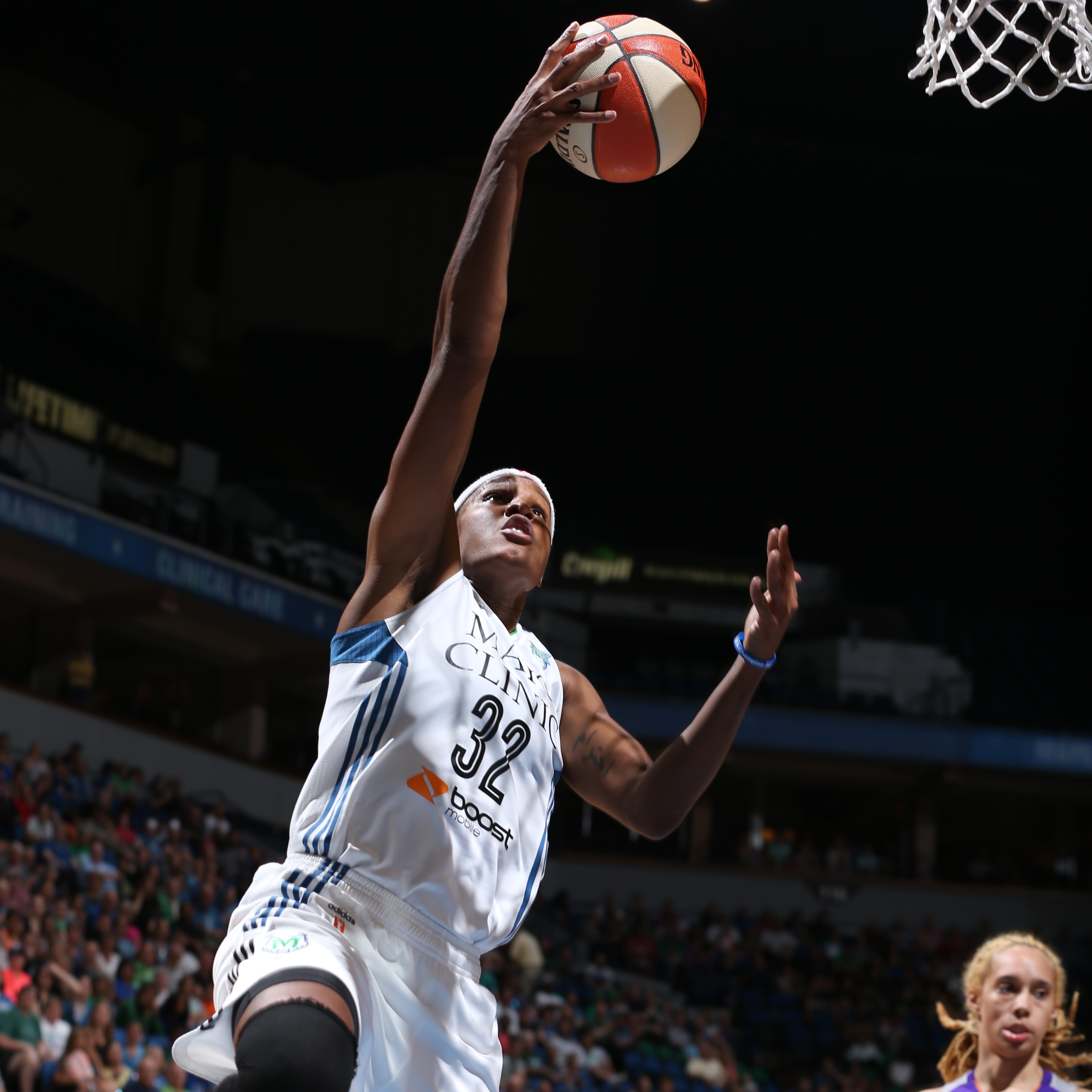 Lynx forward Rebekkah Brunson led a monster defensive effort by Minnesota contributing three of the team's 10 blocks and three of the team's 10 seals. The Lynx also held the dominant Mercury backcourt in check, giving up only 14 points in the paint.