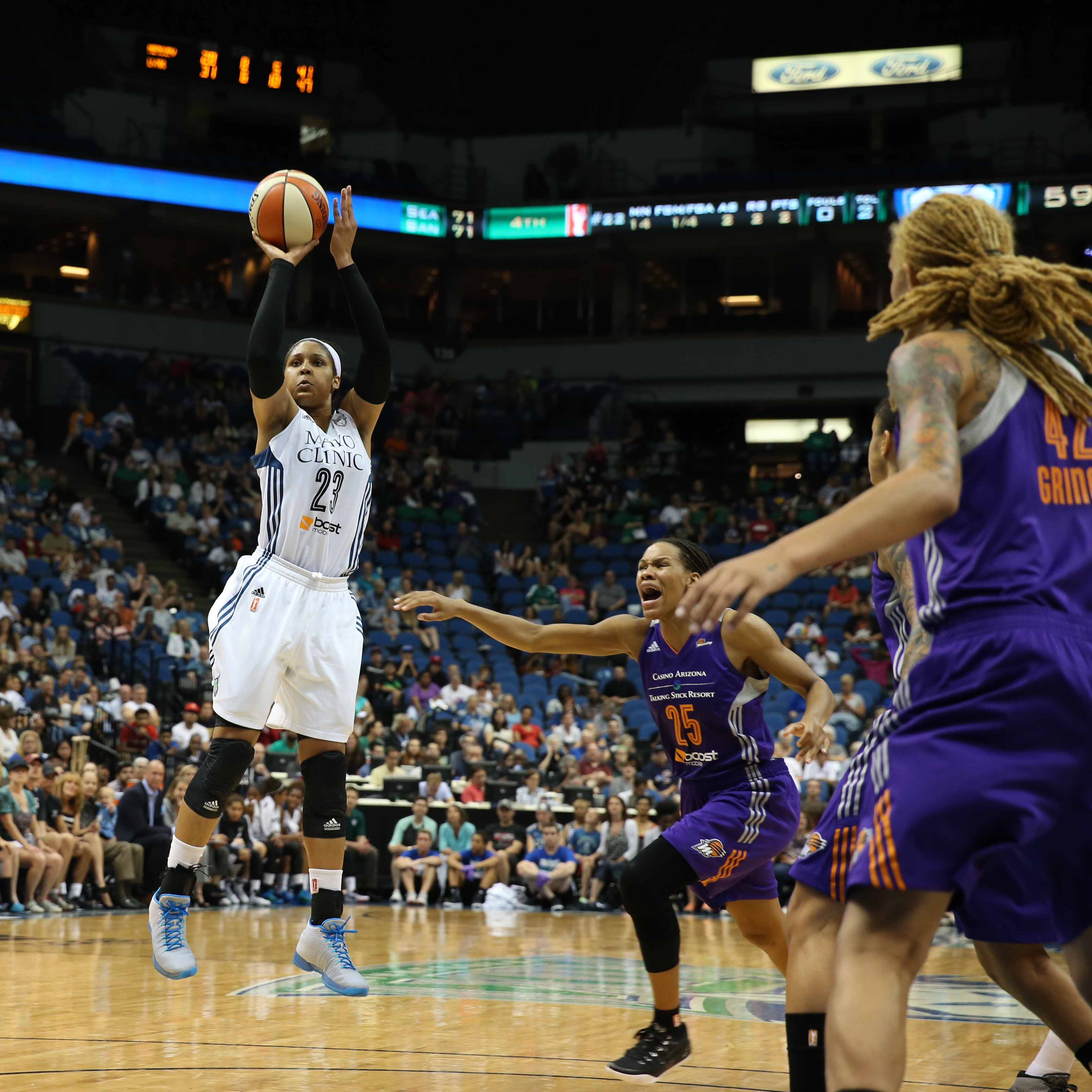 Lynx forward Maya Moore proved once again why she's the reigning WNBA MVP, scoring 21 points to go with five rebounds, six assists, and five steals.