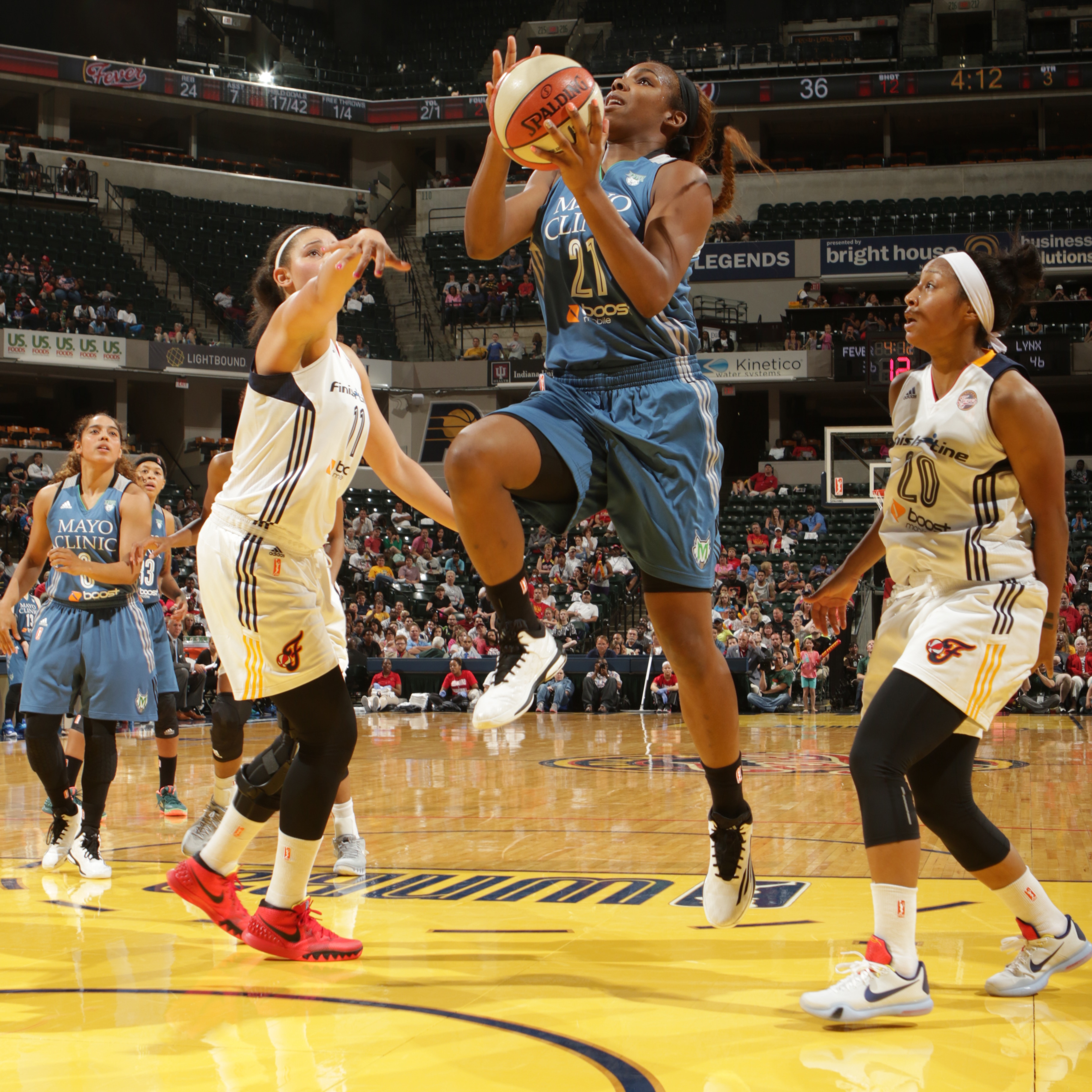 Lynx guard Reshanda Gray made her WNBA regular season debut on Saturday night and scored just two points while grabbing three rebounds and one steal in 10 minutes off the bench.