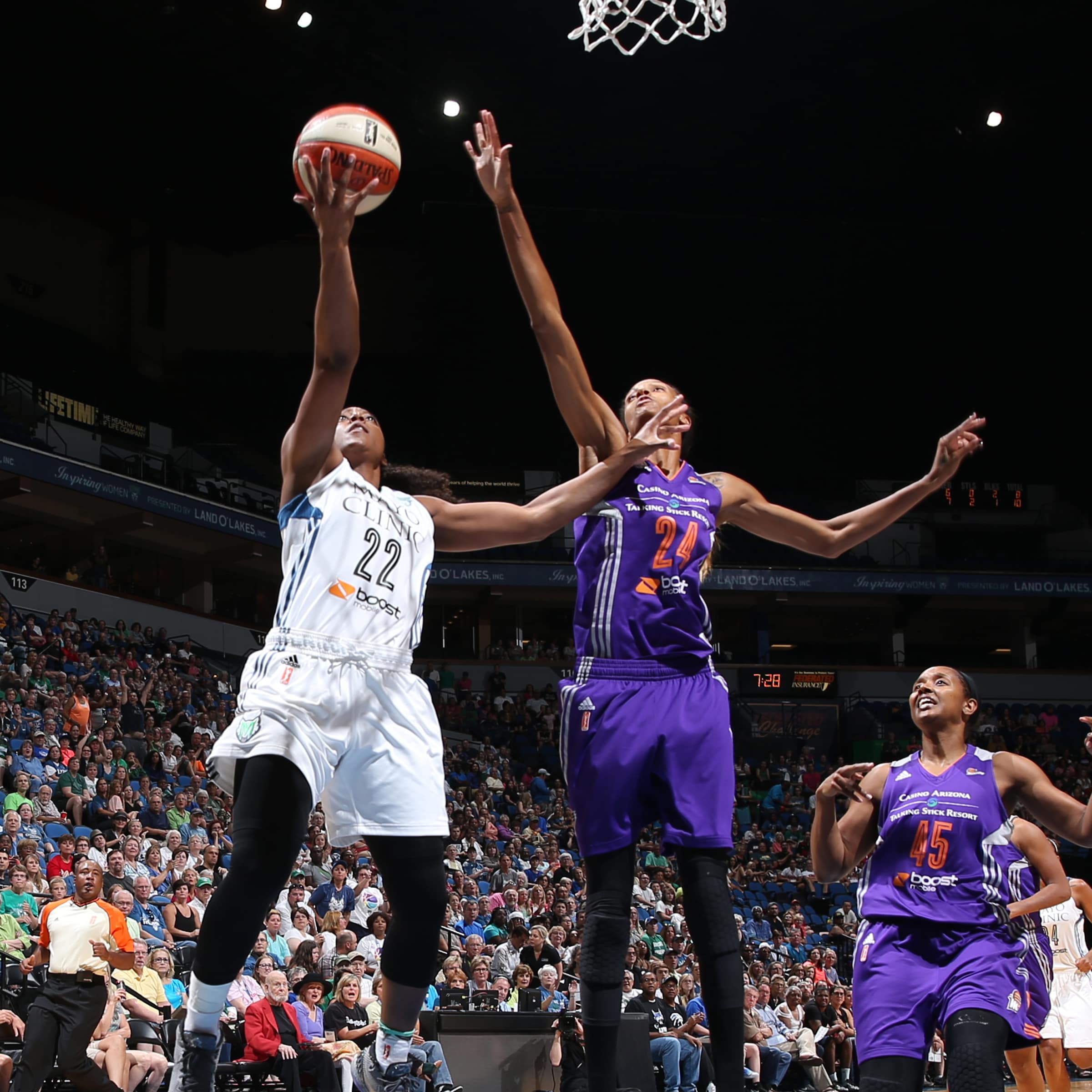 Lynx guard Monica Wright had a quiet game against the Mercury, scoring just two points, grabbing two rebounds and dishing two assists in just 16 minutes of playing time.