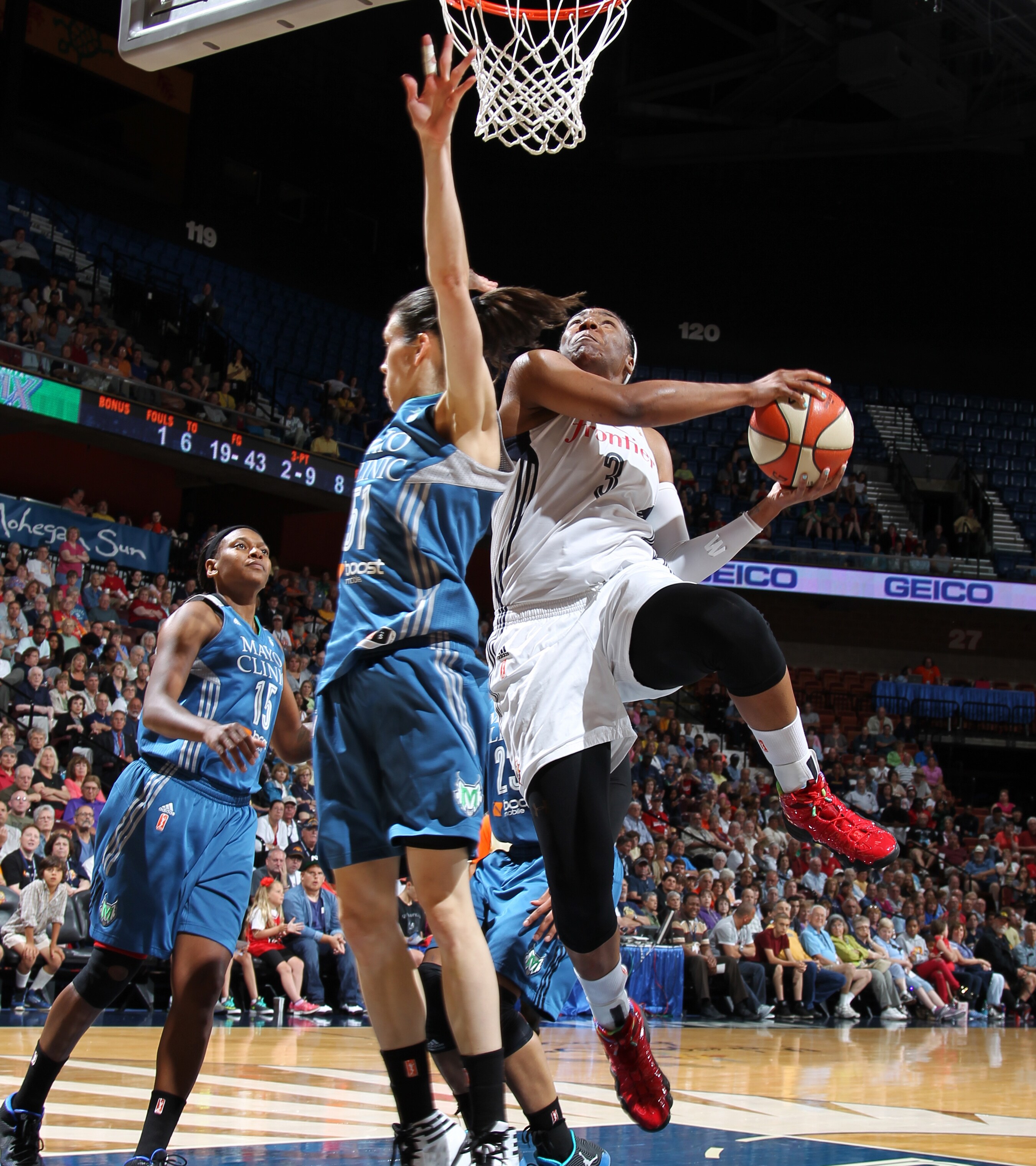 Connecticut center Kelsey Bone did her best to will the Sun to victory but fell short. Bone finished with 13 points and eight rebounds in a team-high 28 minutes of playing time.