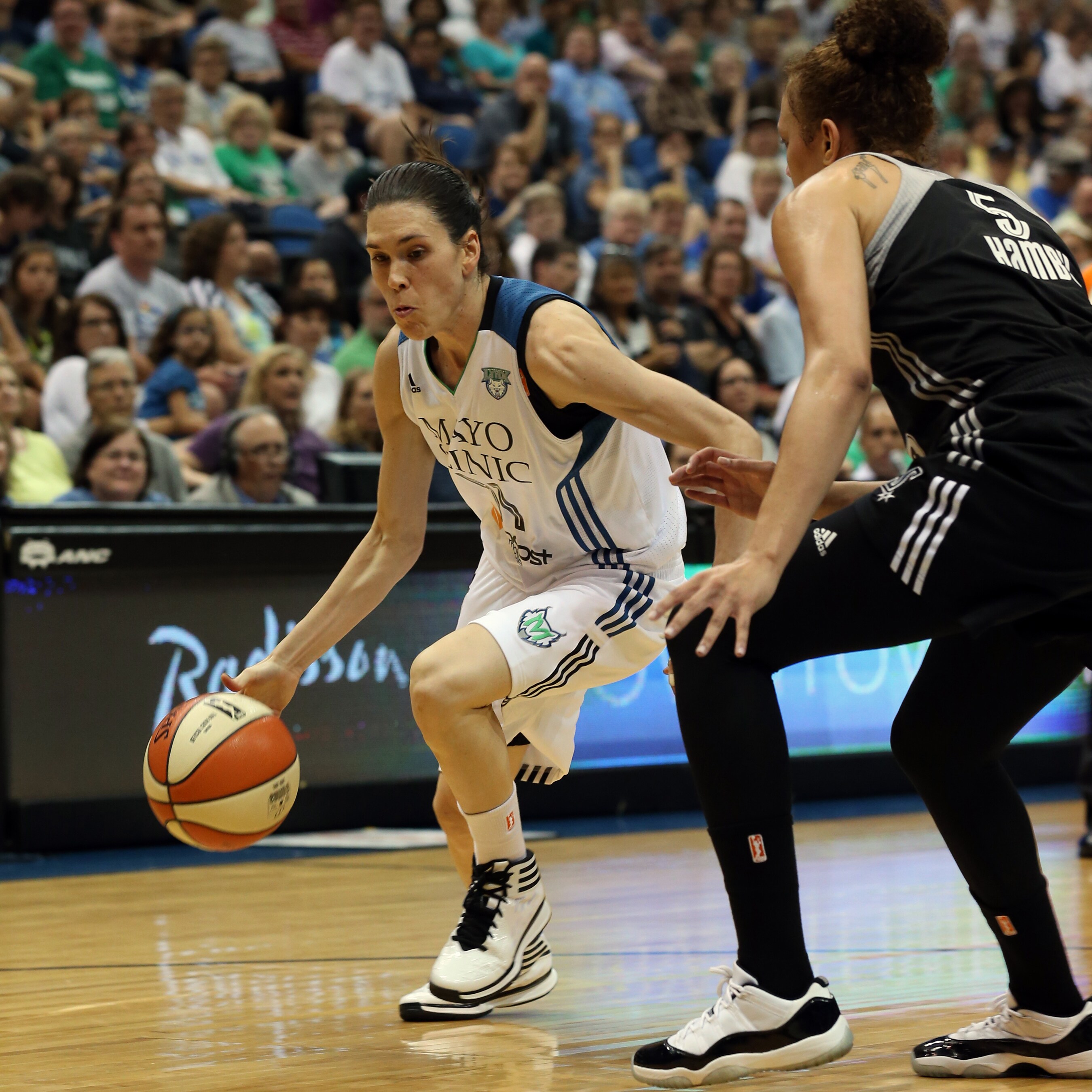 Lynx guard Anna Cruz proved just how valuable she is going to be all season long, providing quality minutes on both ends of the floor and giving the starters some great rest. Cruz finished with two points, seven rebounds and three assists in over 25 minutes of play off the bench.