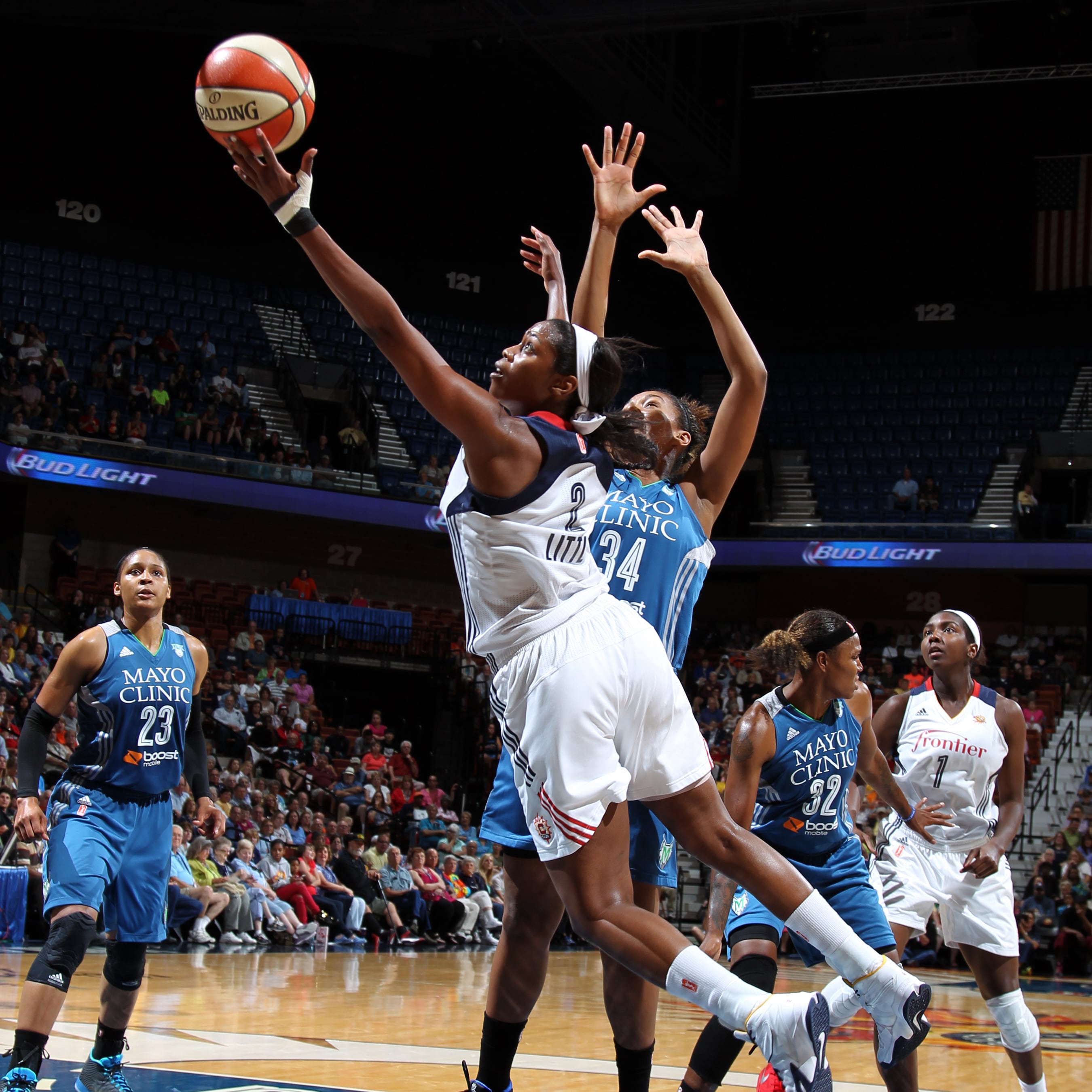 Sun forward Camille Litle helped to pace Connecticut despite the loss, finishing with 13 points on 5-of-10 shooting (50 percent).