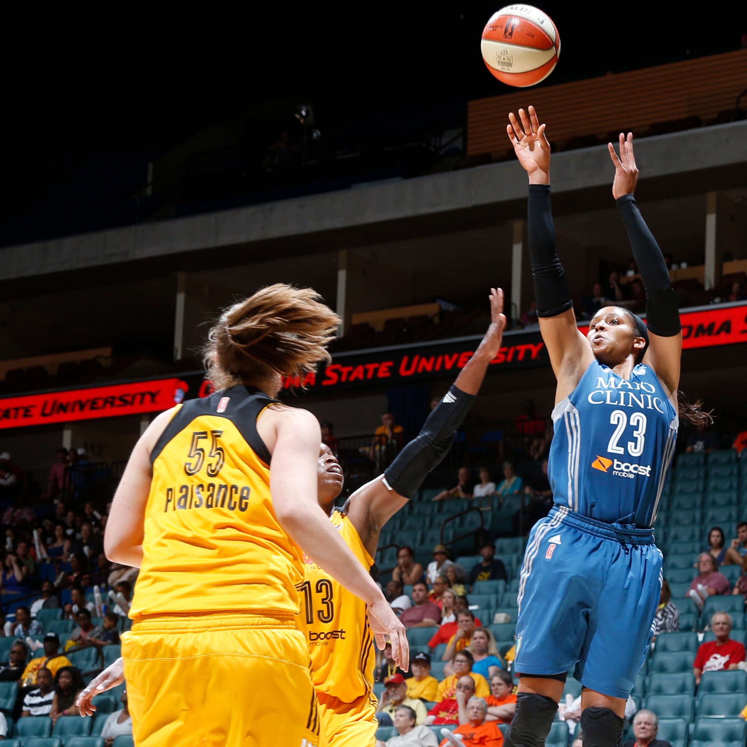 With her 32 point performance Sunday afternoon, Moore has now scored 20+ points in seven straight games, matching her franchise record. Her 30 points in the second half set a franchise record for points in a half, the previous record being 29 set on June 3, 2000 against the Los Angeles Sparks by Katie Smith.
