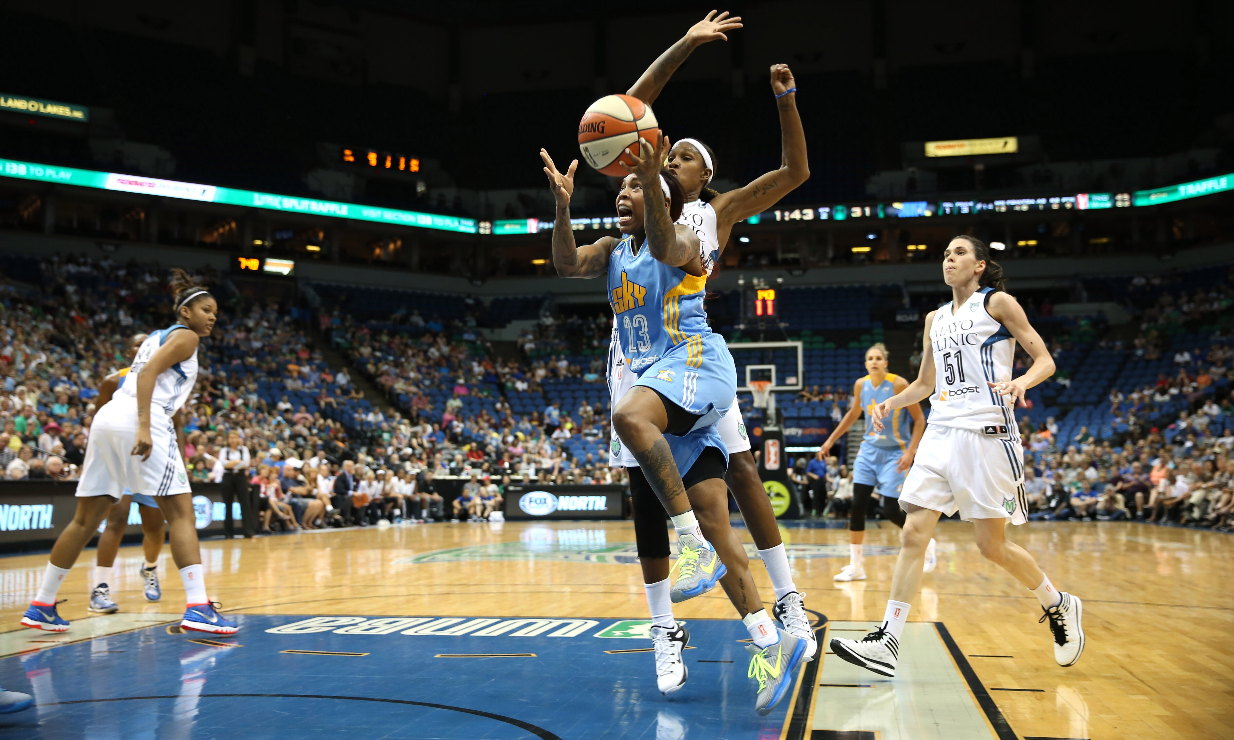 Sky guard Cappie Pondexter entered last night's game as the fifth-leading scorer in the league, but was held in check by Lynx guard Anna Cruz. Pondexter finished with just four points on 2-of-7 shooting and three turnovers.