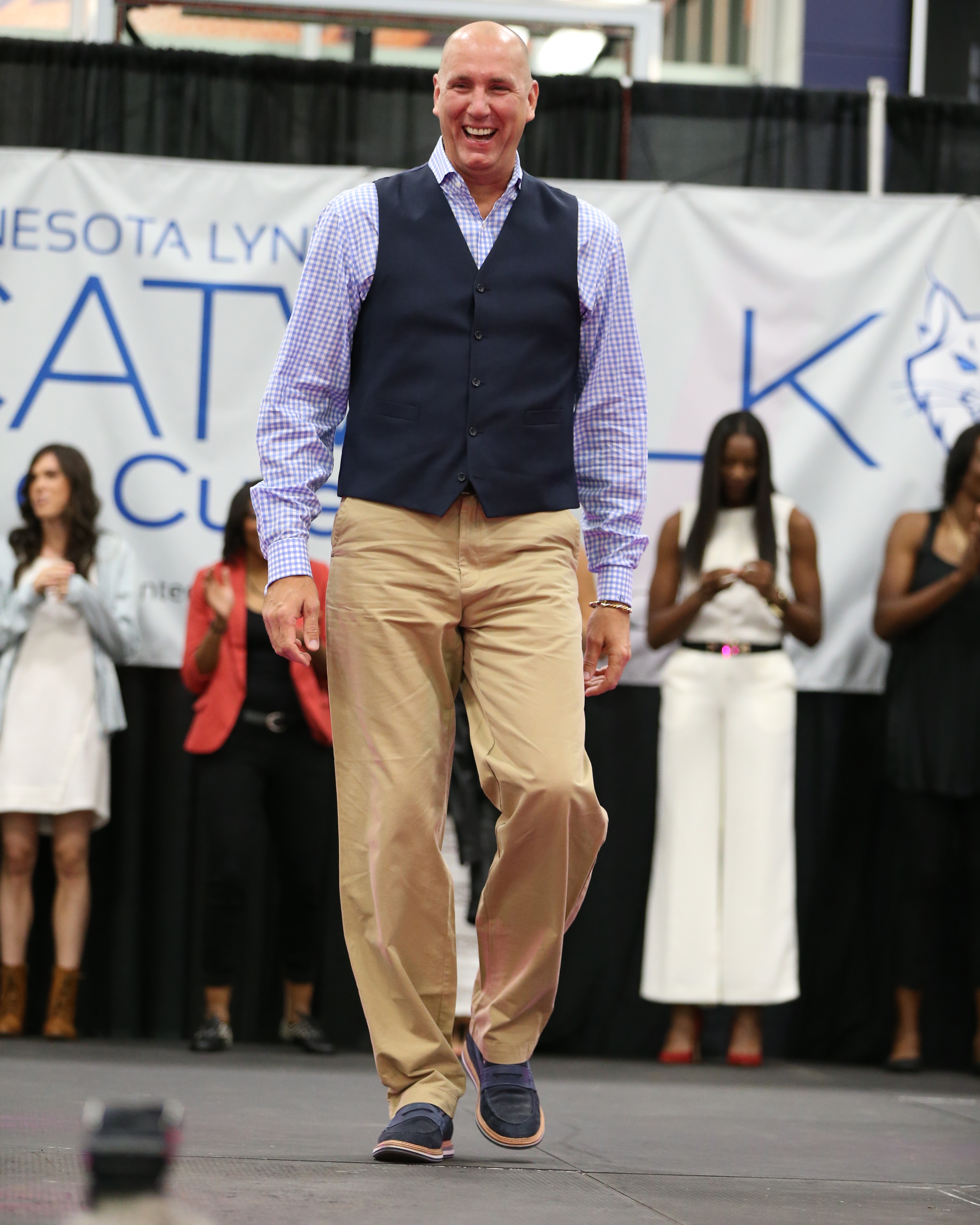 Lynx assistant coach Jim Petersen