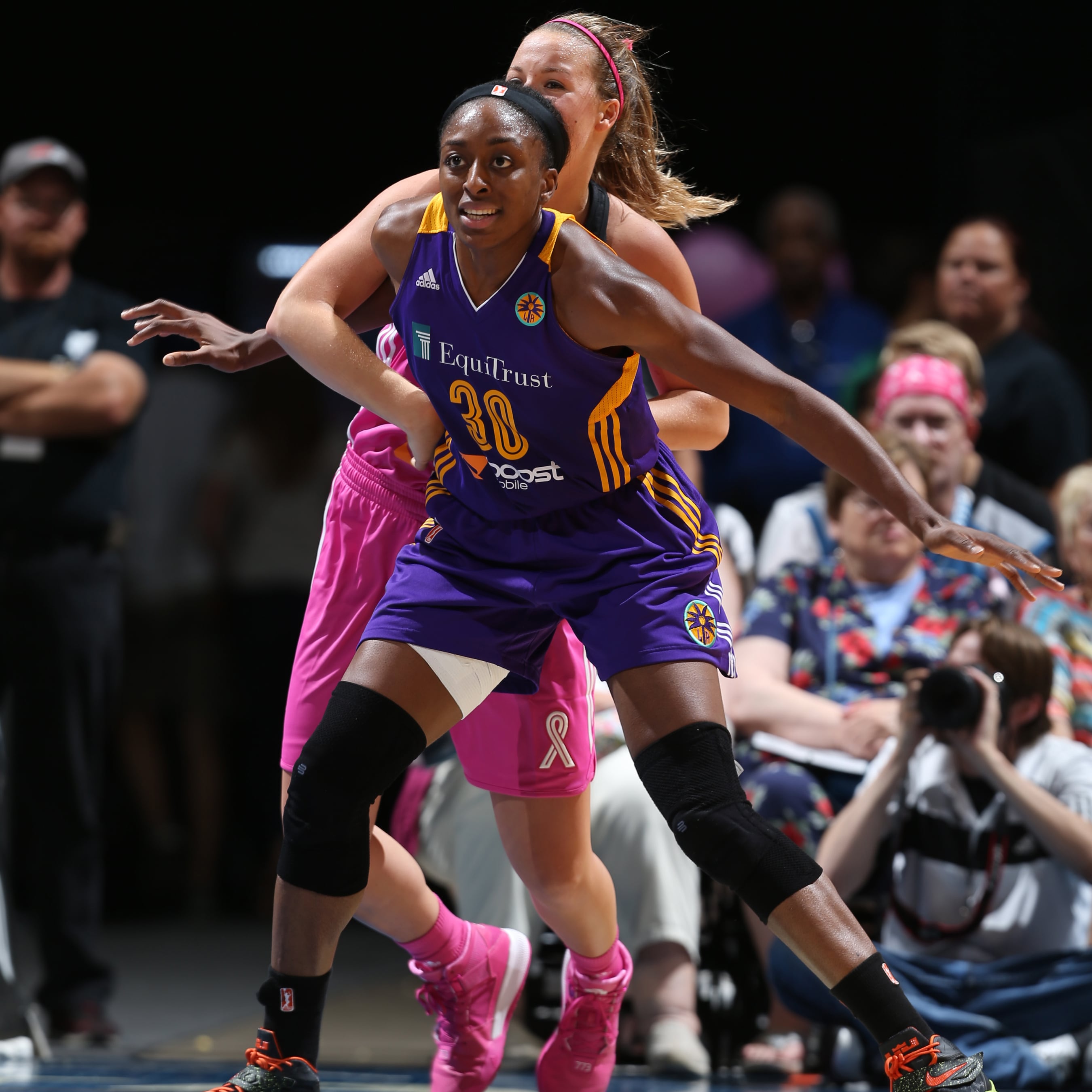 Sparks forward Nneka Ogwumike did her best to lead the Los Angeles to a win, but fell just short. Ogwumike had a team-high 18 points to go with her five rebounds.