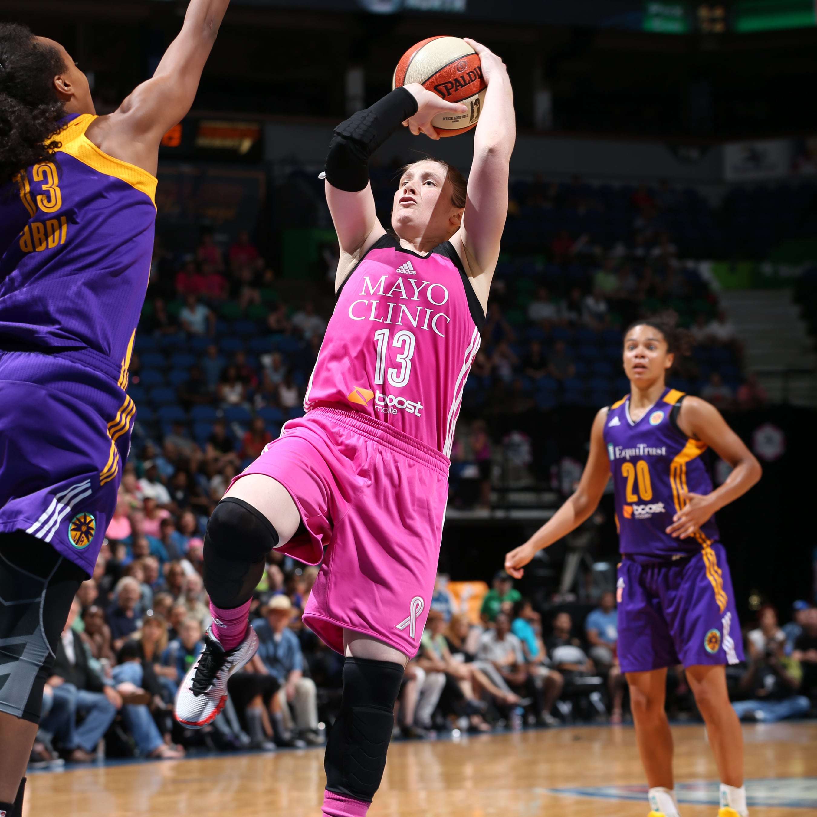 Lynx guard Lindsay Whalen quietly dropped 10 points on the Sparks, helping guide Minnesota to a 72-64 victory.