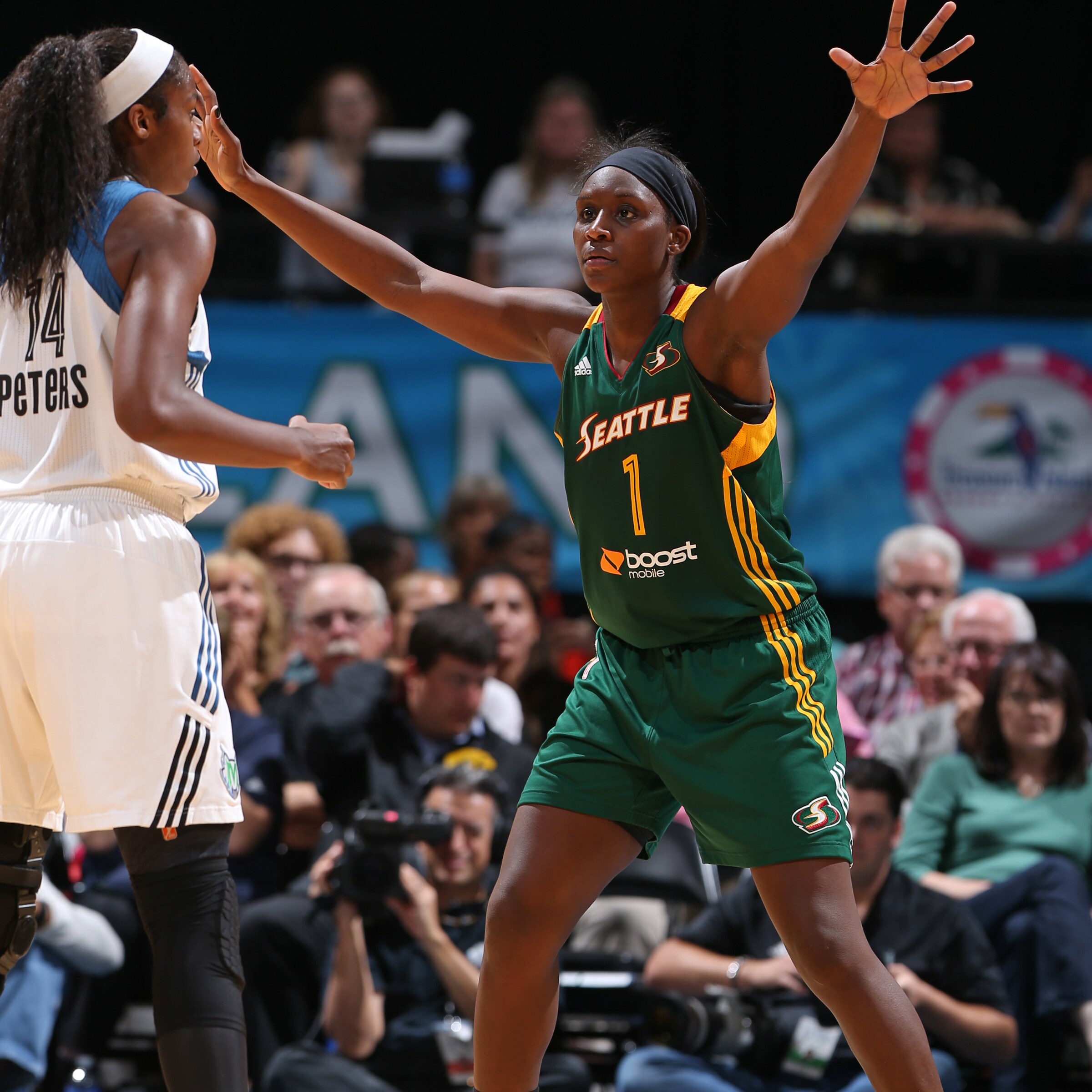 Center Crystal Langhorne led the way for Seattle, finishing with 14 points, five rebounds, two assists and one blocked shot against Minnesota.