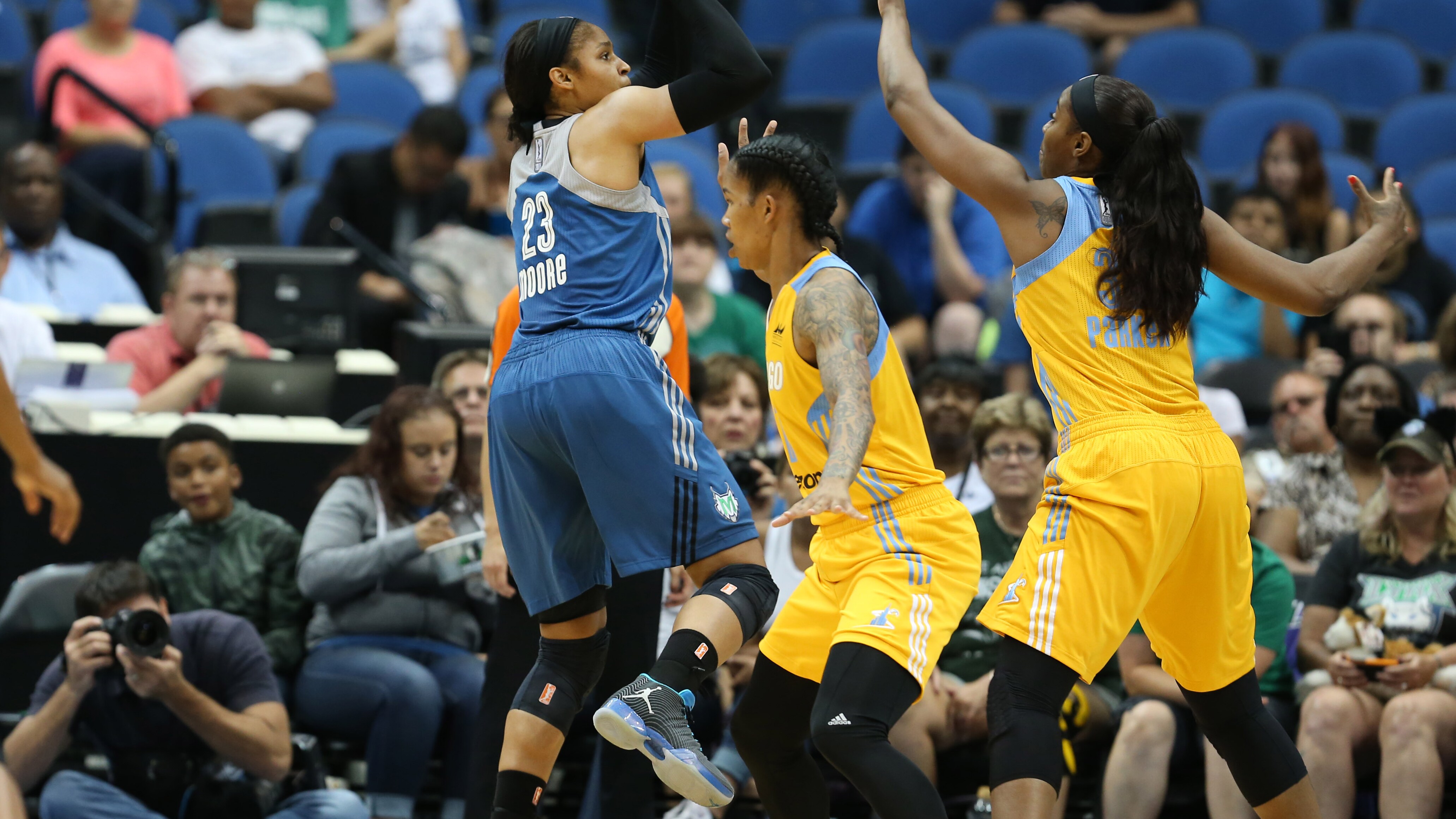 The Lynx Land The Devastating Blow To Beat The Sky, 87-82