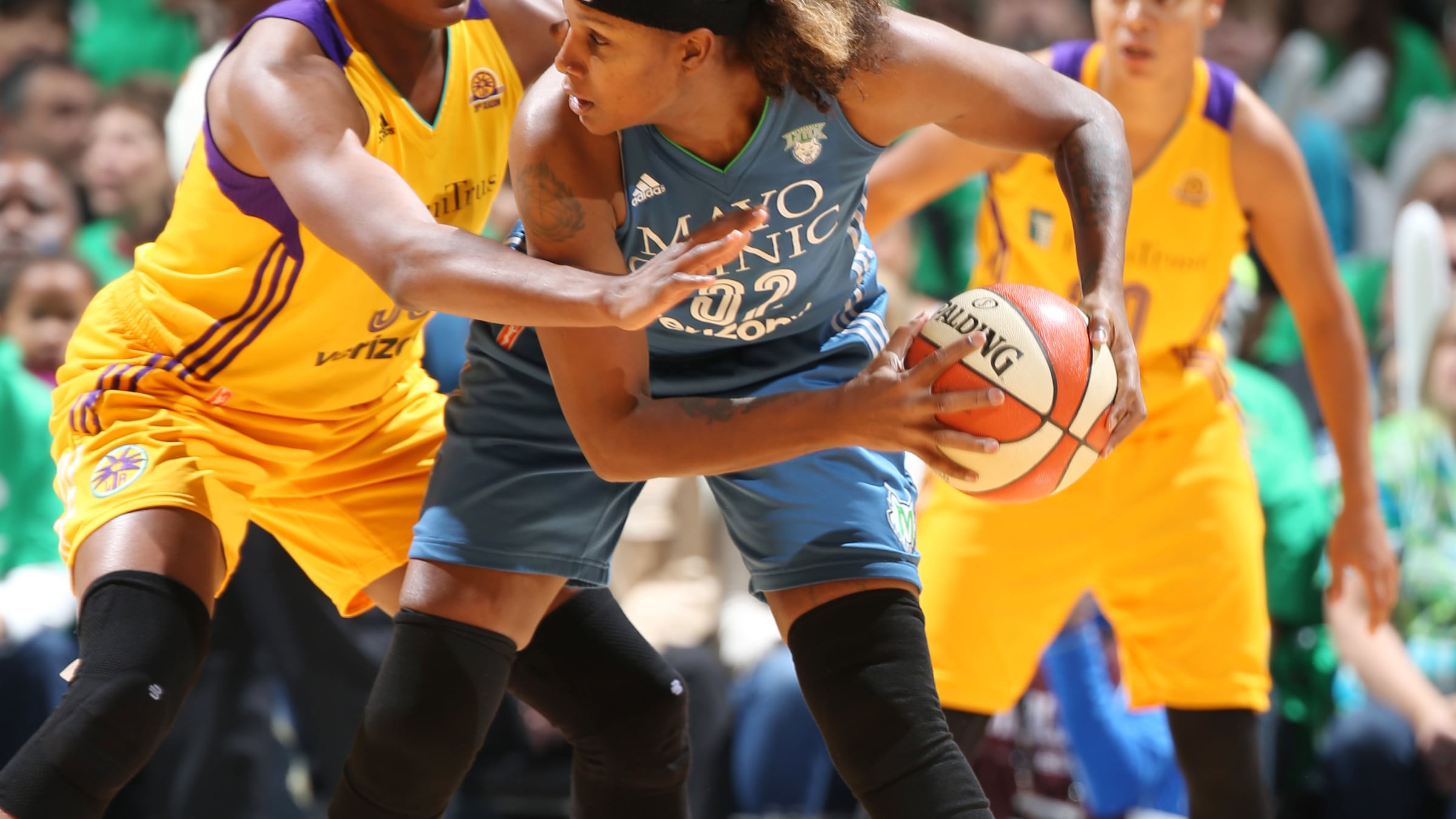 Head-To-Head: Zandalasini and Brunson (Maybe) Need To Stop Ogwumike