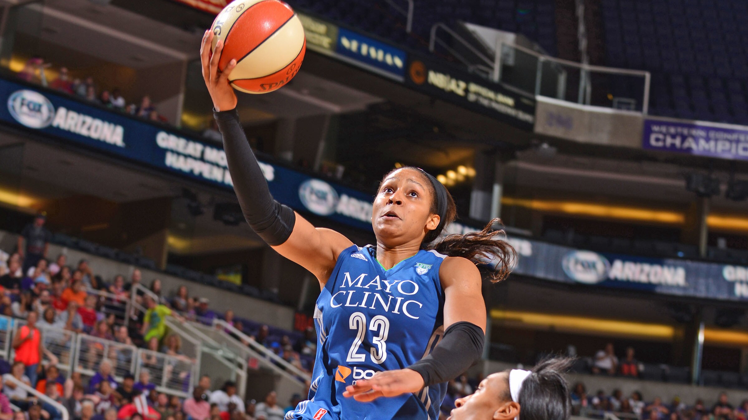 Don't Forget Moore's 40-Point Game When Recalling Great Lynx Moments