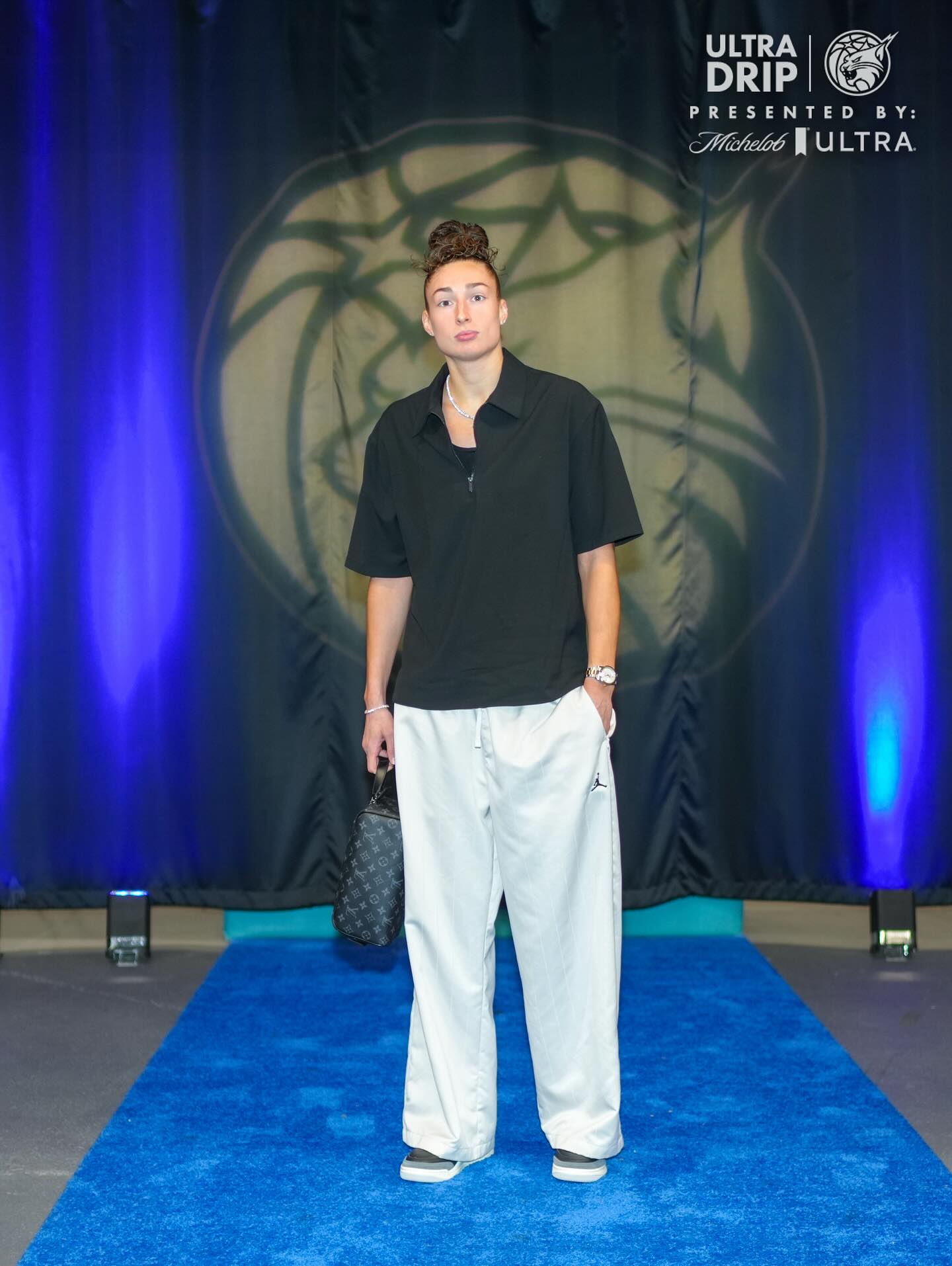 07/01 vs. Indiana Fever, #15 Jessica Shepard