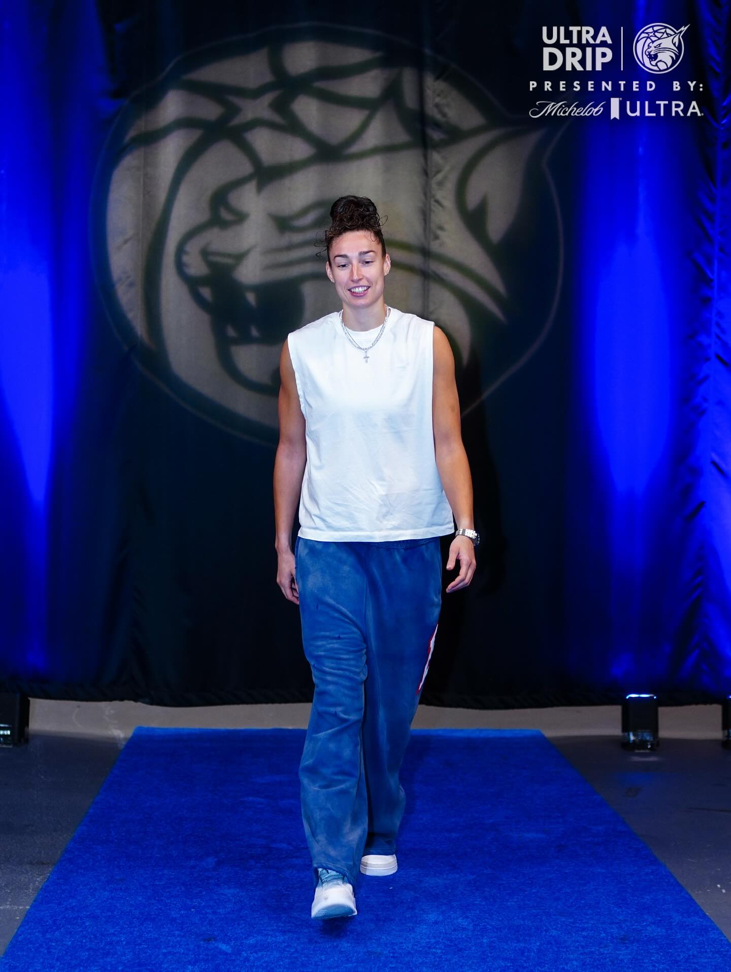 07/27 vs. Atlanta Dream, #15 Jessica Shepard