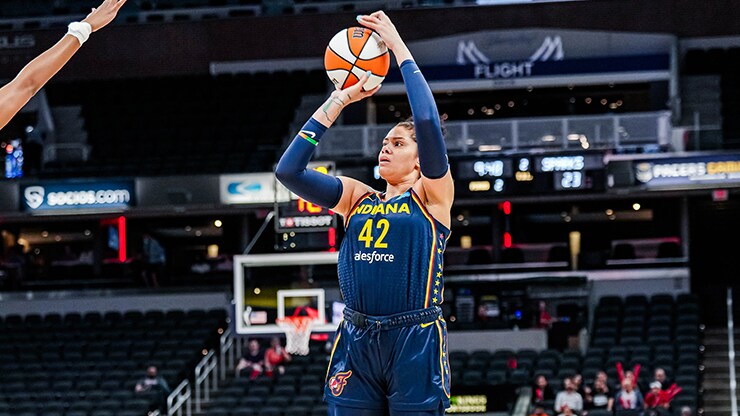 2023 Player Review: Amanda Zahui B