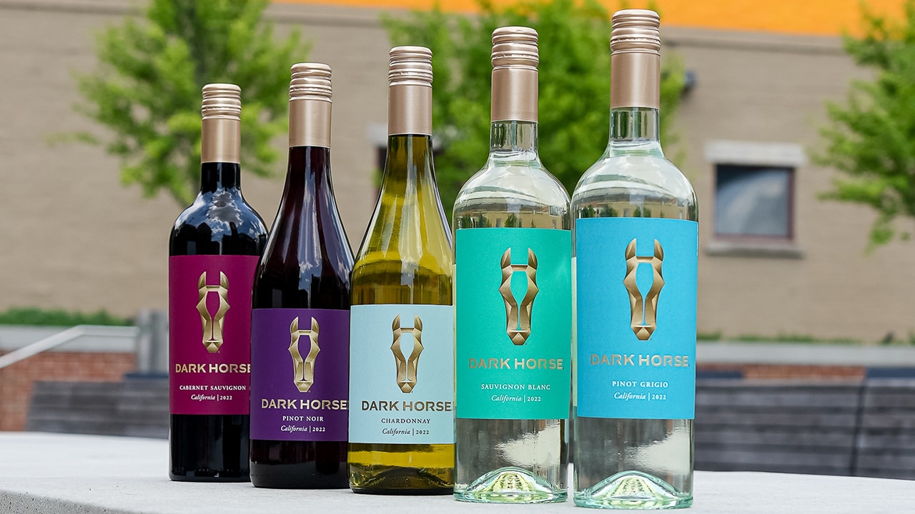 Dark Horse Wine