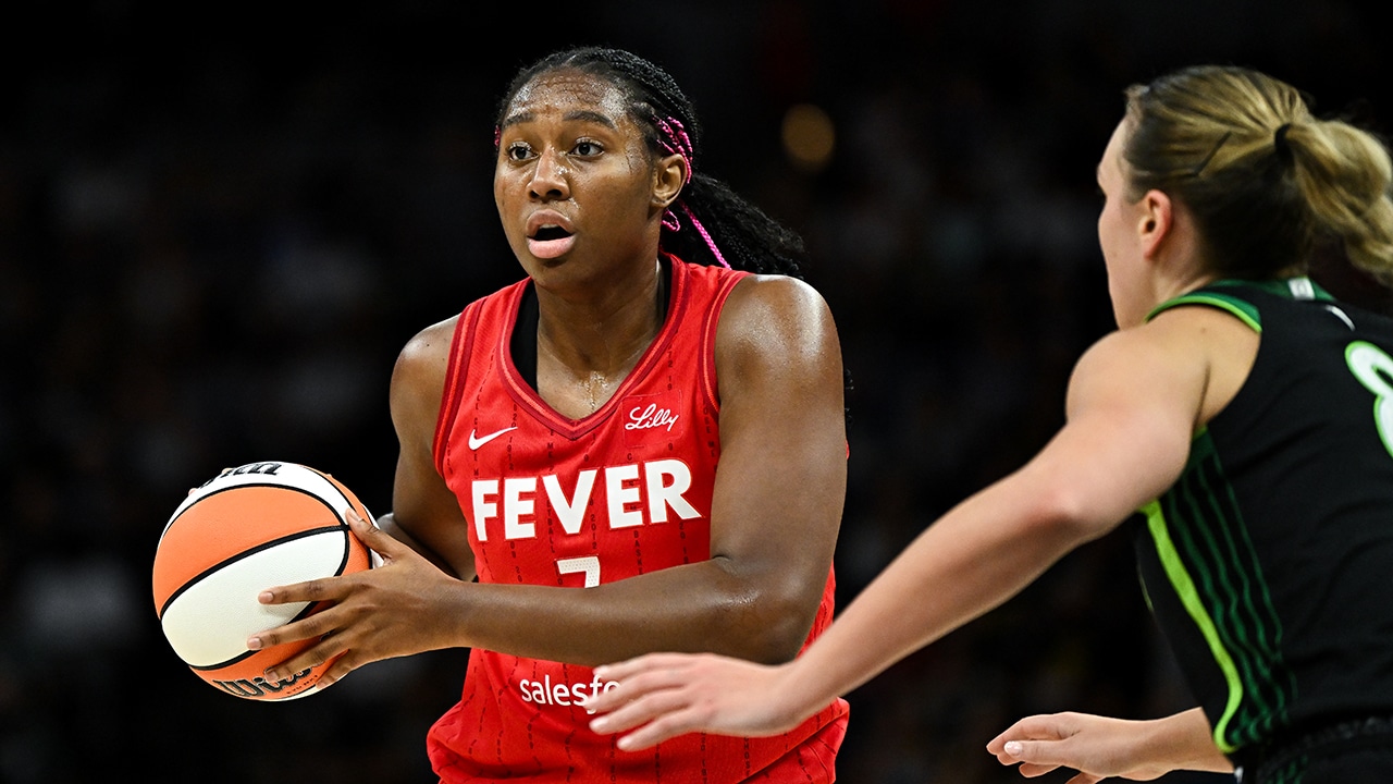 Game Preview: Fever Looking to Extend Winning Streak to Six on Friday Against Lynx