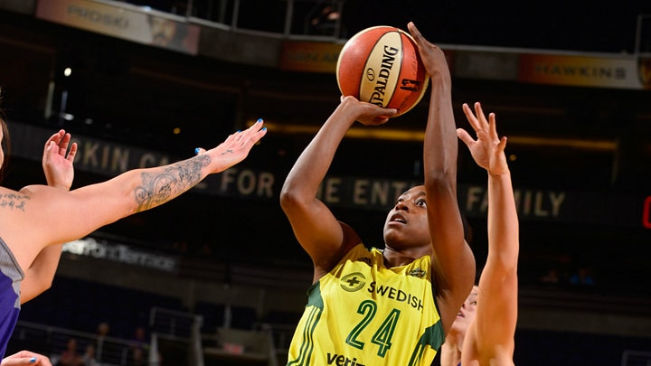 Seattle Drops Preseason Finale in Phoenix, 72-55