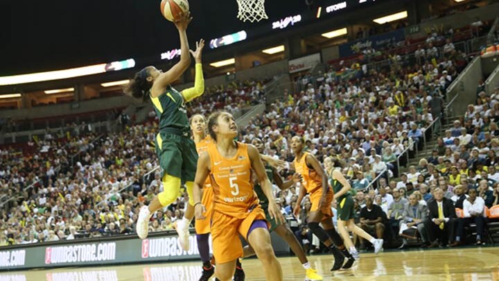 Seattle Escapes in OT, Defeats Phoenix 91-87 To Take 2-0 Series Lead