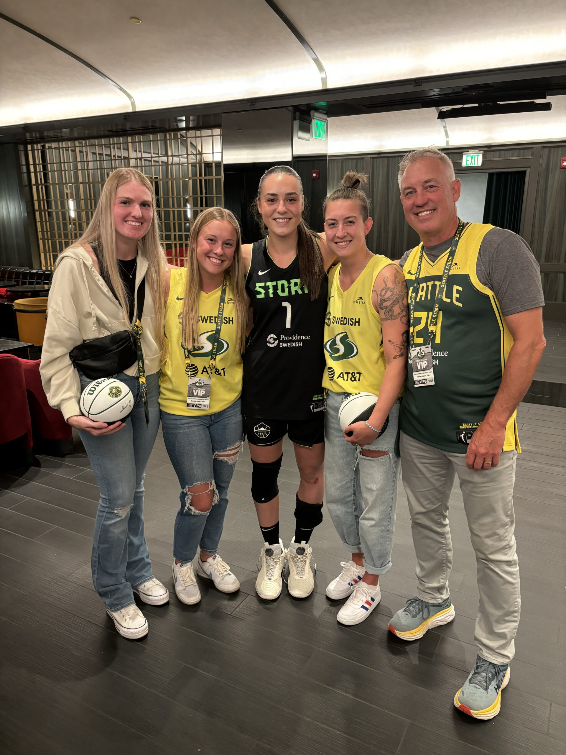 Fans with Nika