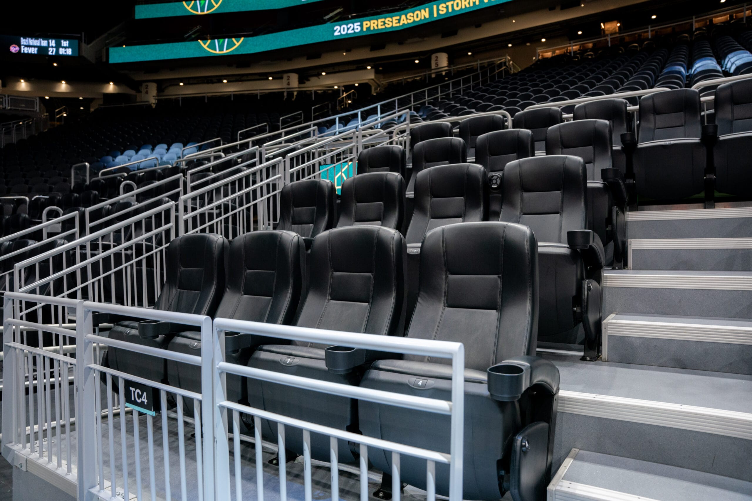 Tunnel Club Seats