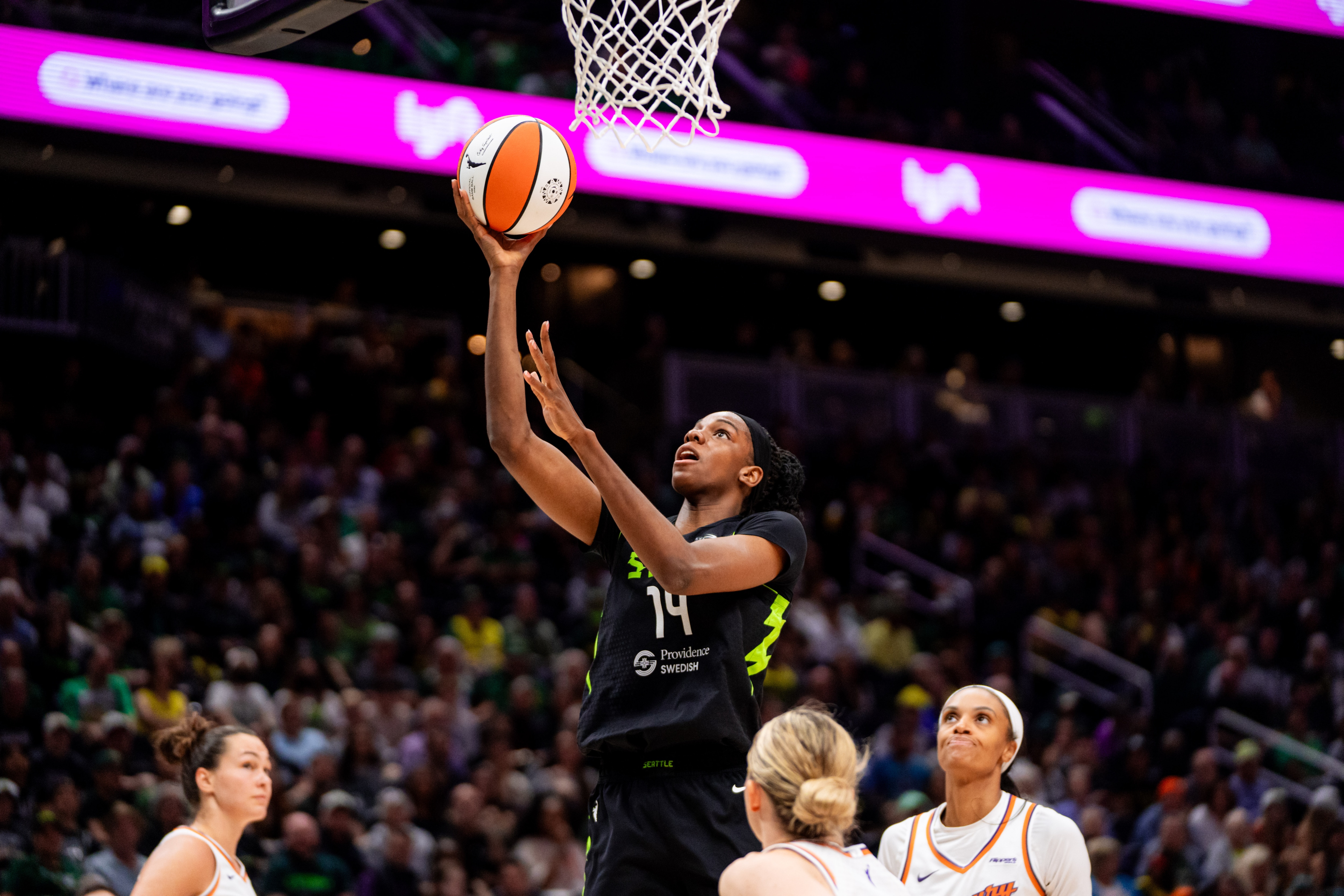 Rookie Sensation Dominique Malonga’s First Year Success