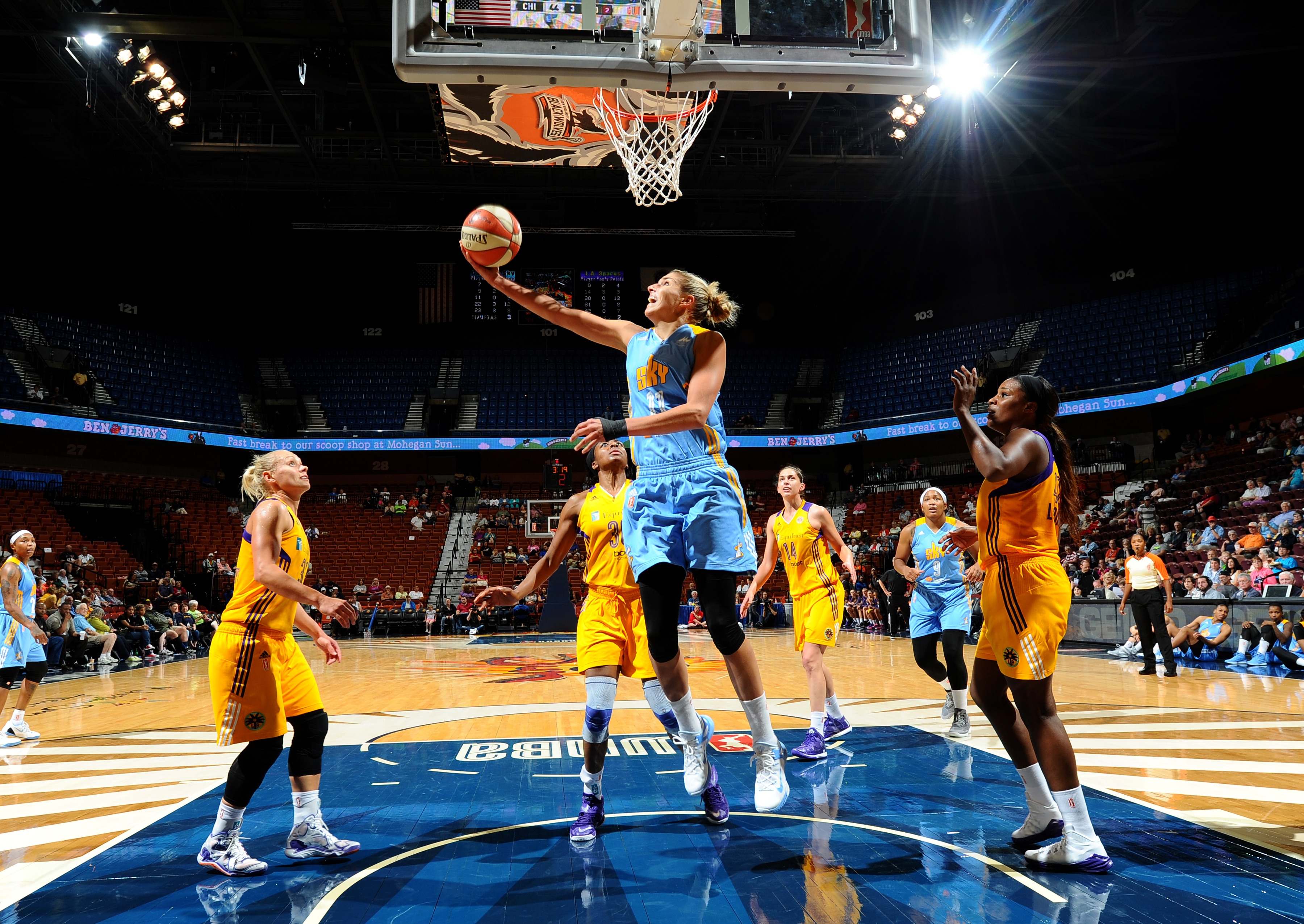 sylvia fowles dunk