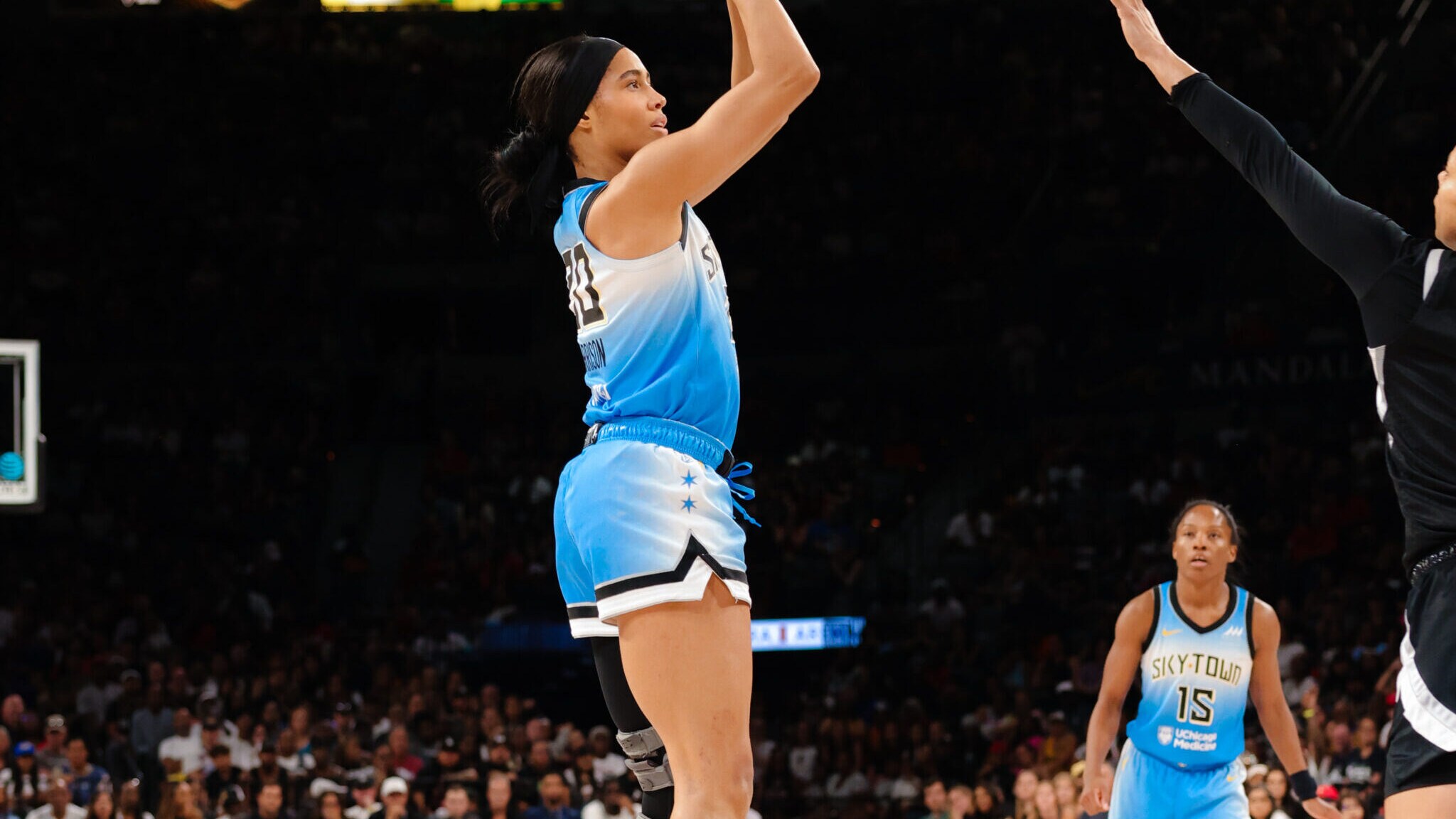 Isabelle Harrison’s Veteran Experience Fuels Sky’s Playoff Push