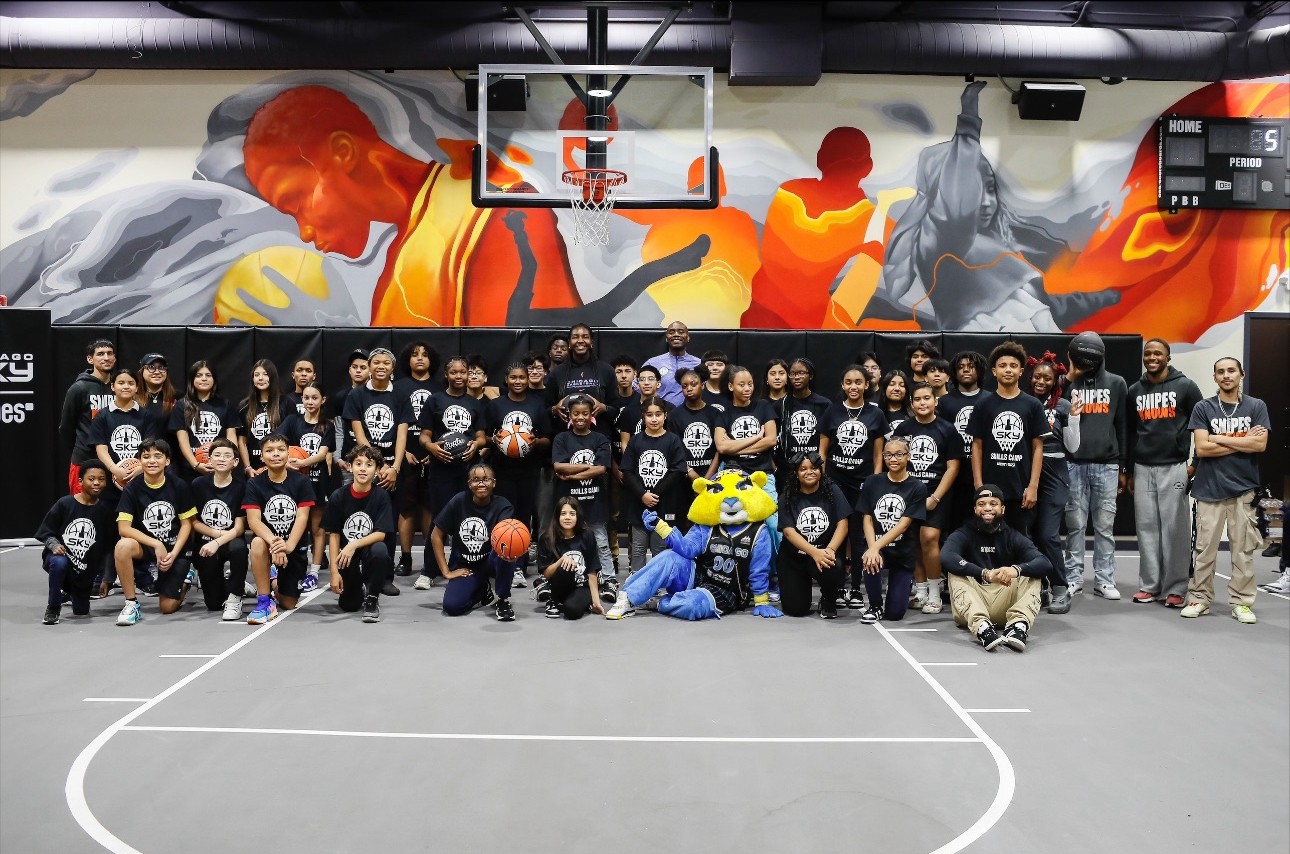 Chicago Sky Foundation x Snipes
