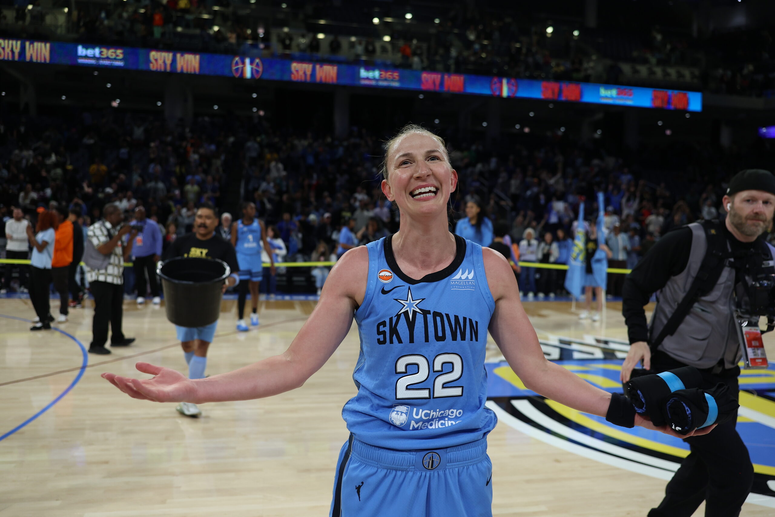 【Y】CARMINA カルミナ セミブローグ ブラック INCAラスト Kamilla Cardoso Records Historic Night in Rout of Fire