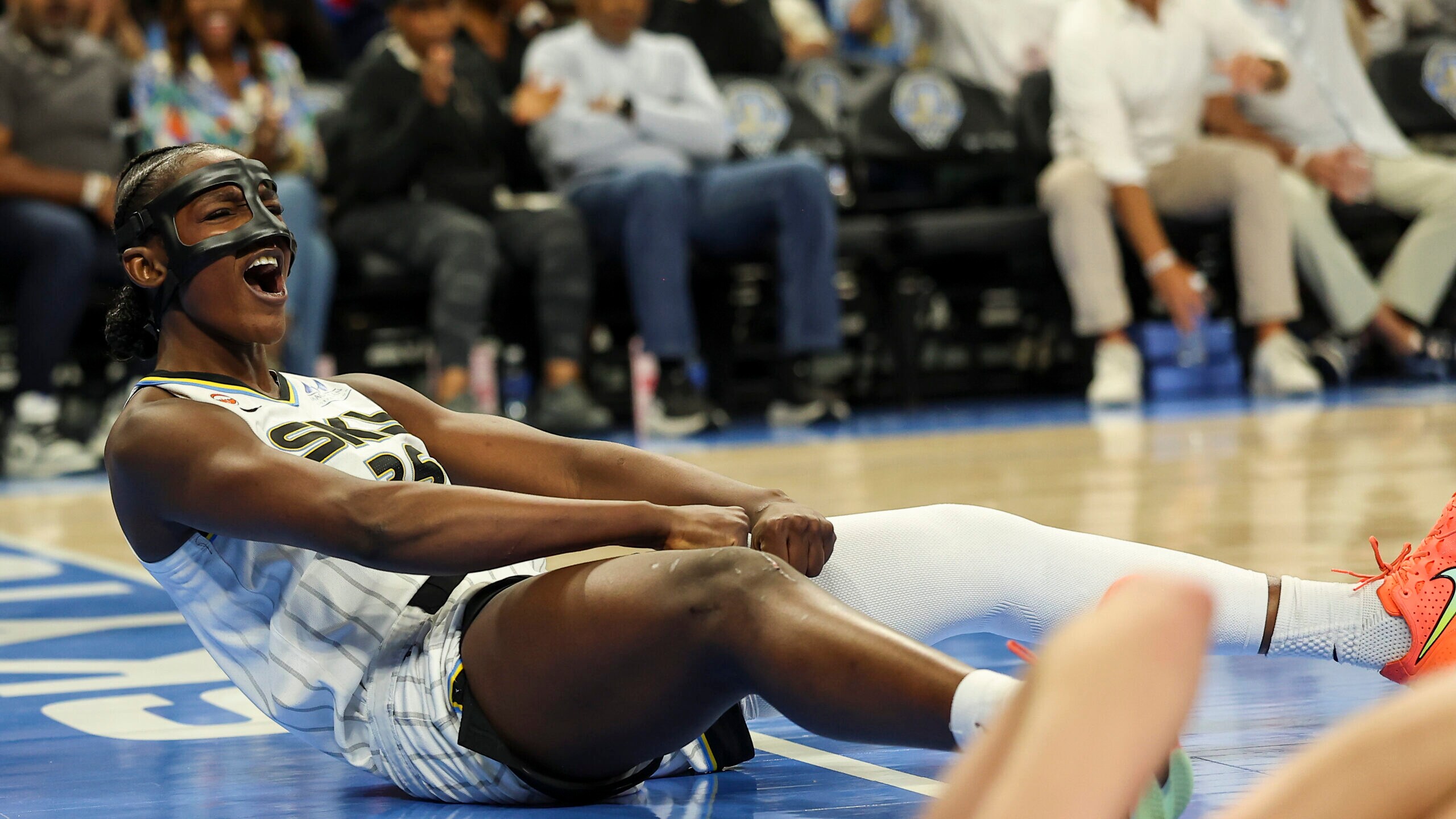 Chicago Sky vs. Los Angeles Sparks 8/5 Game Day Highlights Presented by Demesmin & Dover
