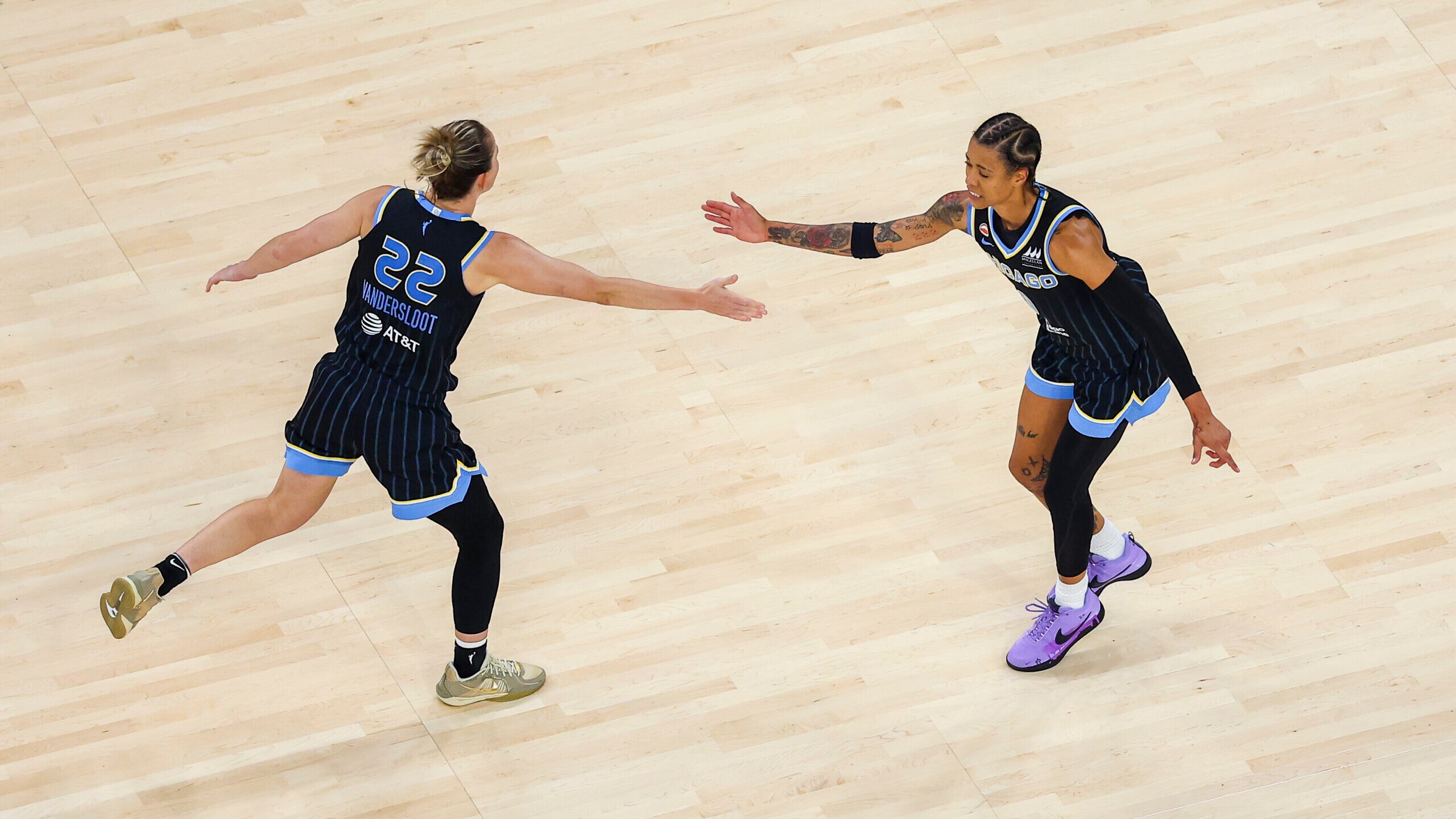 Chicago Sky vs. New York Liberty: 8/18 Game Day Highlights Presented by Demesmin & Dover