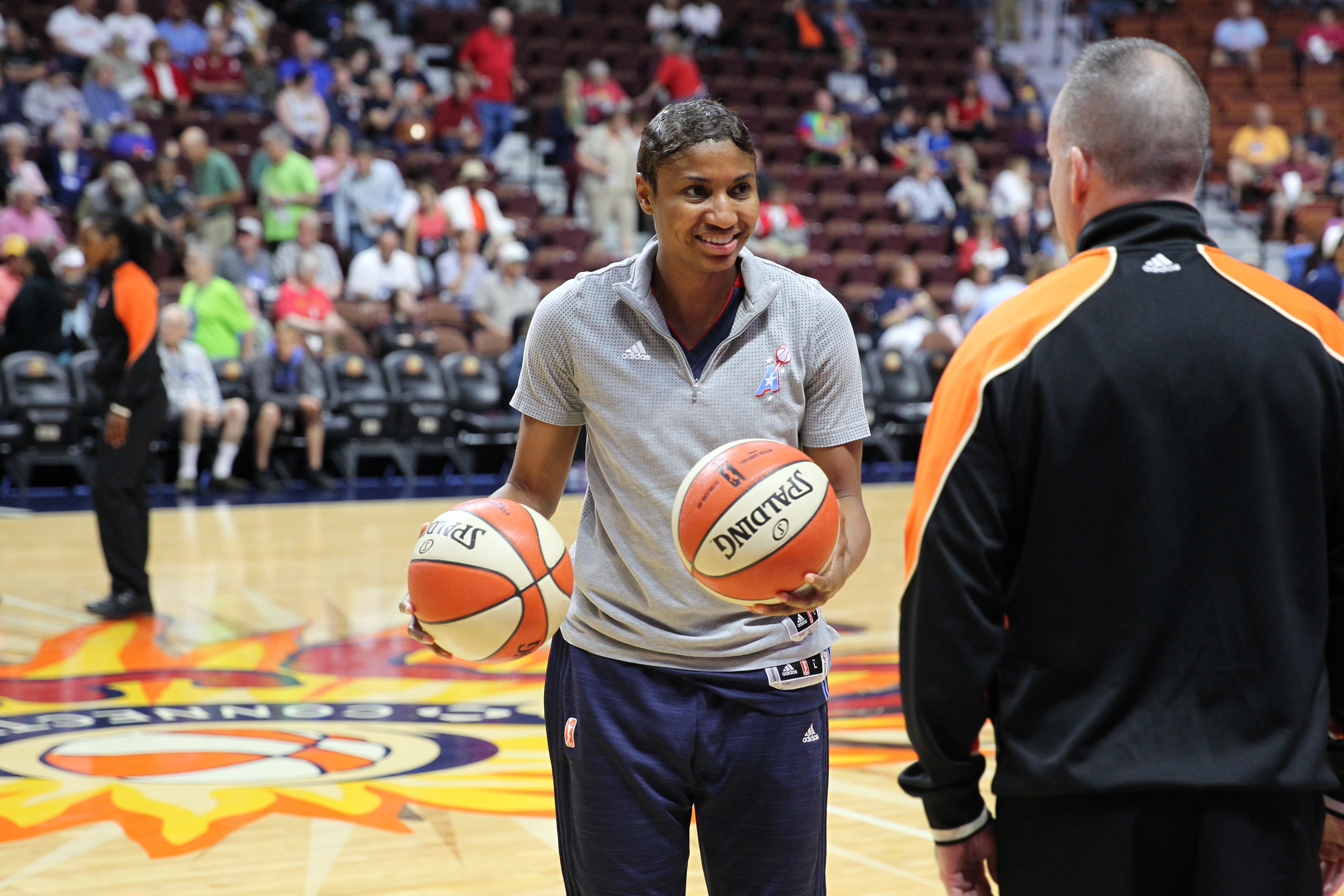 UNCASVILLE, CT - JUNE 3: Angel McCoughtry #35 of the Atlanta Dream warms up before the game against the Connecticut Sun on June 3, 2016 at Mohegan Sun Arena in Uncasville, CT. NOTE TO USER: User expressly acknowledges and agrees that, by downloading and or using this Photograph, user is consenting to the terms and conditions of the Getty Images License Agreement. Mandatory Copyright Notice: Copyright 2016 NBAE (Photo by Chris Marion/NBAE via Getty Images)