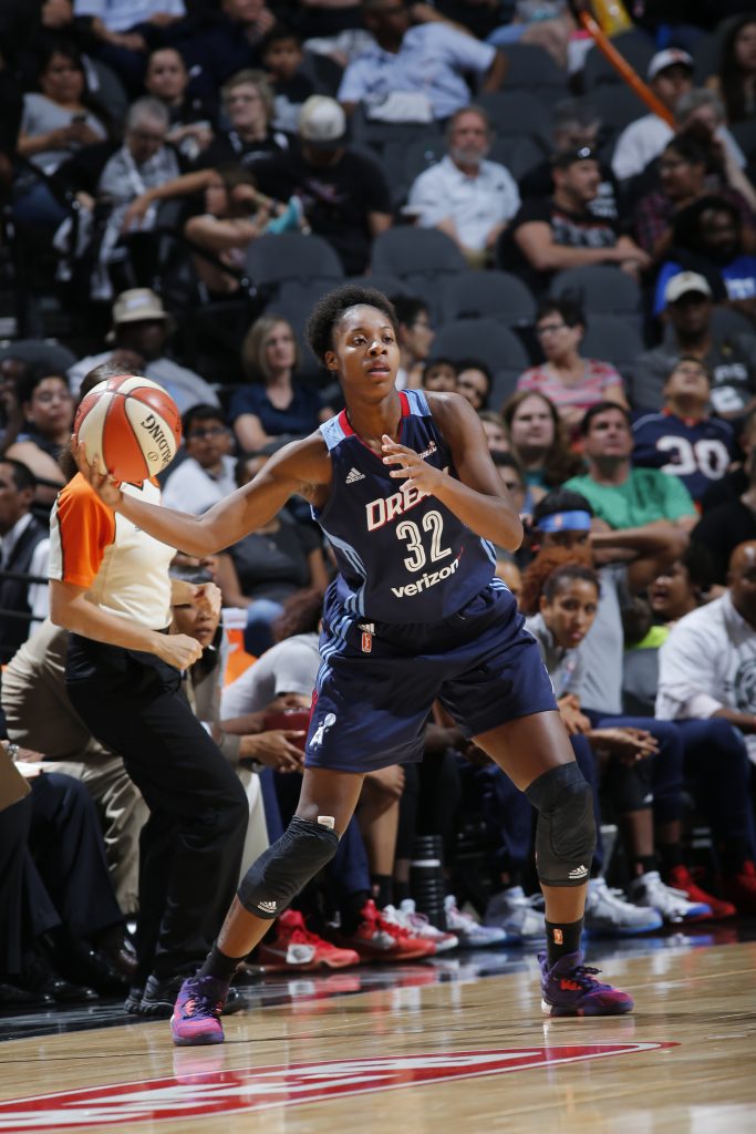 SAN ANTONIO, TX - JUNE 25: Bria Holmes #32 of the Atlanta Dream handles the ball against the San Antonio Stars on June 25, 2016 at the AT&T Center in San Antonio, Texas. NOTE TO USER: User expressly acknowledges and agrees that, by downloading and or using this photograph, user is consenting to the terms and conditions of the Getty Images License Agreement. Mandatory Copyright Notice: Copyright 2016 NBAE (Photos by Chris Covatta/NBAE via Getty Images)