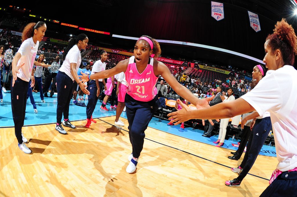 ATLANTA, GA - AUGUST 28: Reshanda Gray #21 of the Atlanta Dream is introduced before the game against the Connecticut Sun on August 28, 2016 at Philips Arena in Atlanta, Georgia. NOTE TO USER: User expressly acknowledges and agrees that, by downloading and/or using this Photograph, user is consenting to the terms and conditions of the Getty Images License Agreement. Mandatory Copyright Notice: Copyright 2016 NBAE (Photo by Scott Cunningham/NBAE via Getty Images)