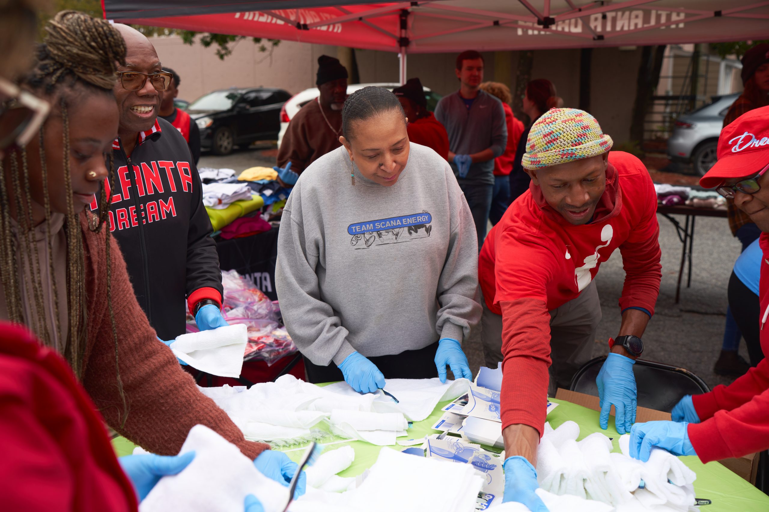 Atlanta Dream Fan Volunteers helping out at Dreamsgiving 2023