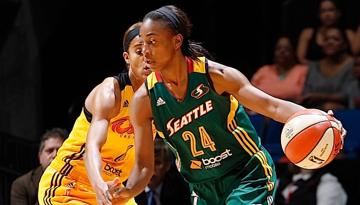 TULSA, OK - JUNE 28: Alysha Clark #32 of the Seattle Storm handles the ball against the Tulsa Shocks on June 28, 2015 at the BOK Center in Tulsa, Oklahoma. NOTE TO USER: User expressly acknowledges and agrees that, by downloading and or using this Photograph, user is consenting to the terms and conditions of the Getty Images License Agreement. Mandatory Copyright Notice: Copyright 2015 NBAE (Photo by Shane Bevel/NBAE via Getty Images)