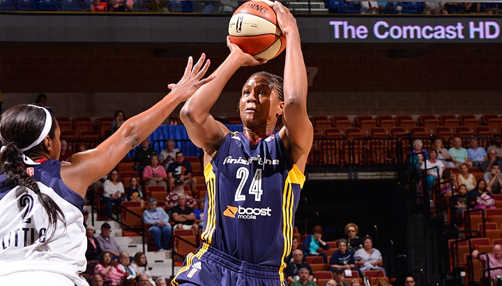 Tamika Catchings had 26 points and 10 rebounds against the Sun.
