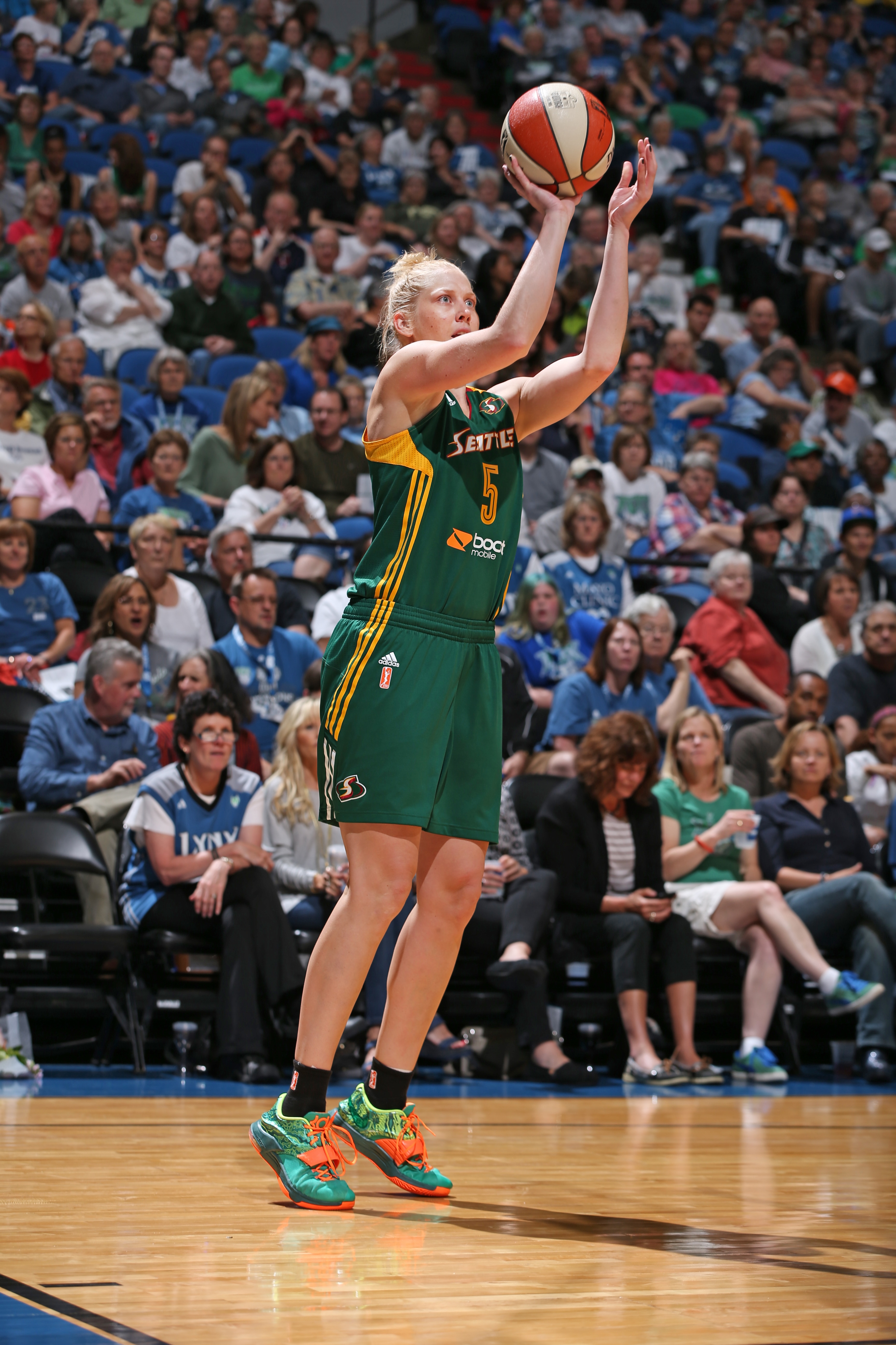 Abby Bishop Leads Storm Past Sparks