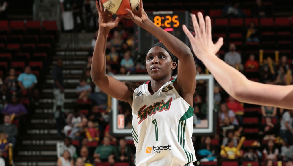 Crystal Langhorne scored 15 points in Sunday's home win over the Mystics.