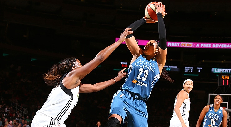 Maya Moore exploded for 25 points and nine rebounds but the Lynx fell to Liberty on Friday.