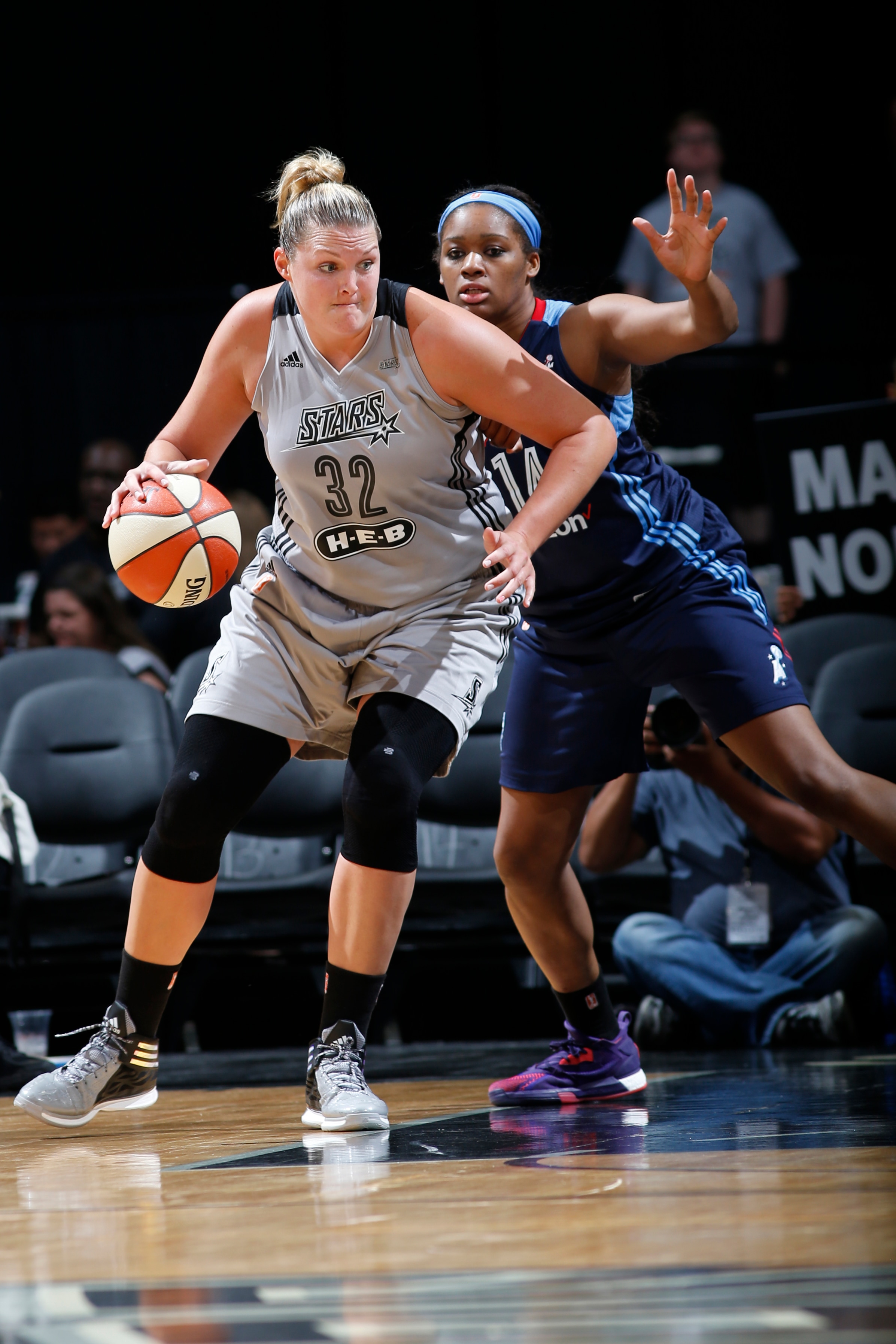 Appel-Marinelli Beats the Buzzer