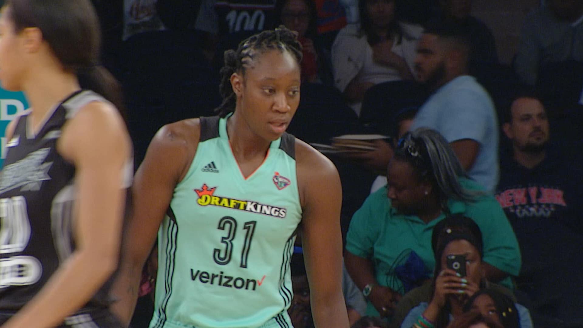 Liberty 81, Stars 69