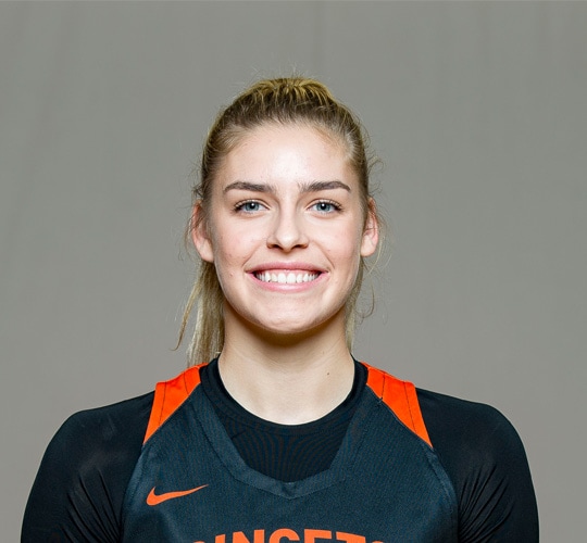 Bella Alarie headshot